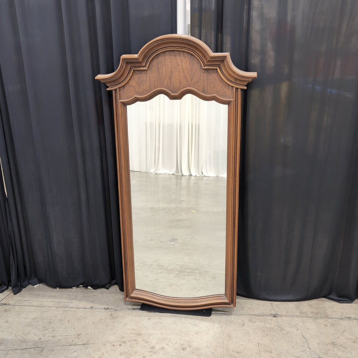 Traditional Scalloped Wood Frame Mirror