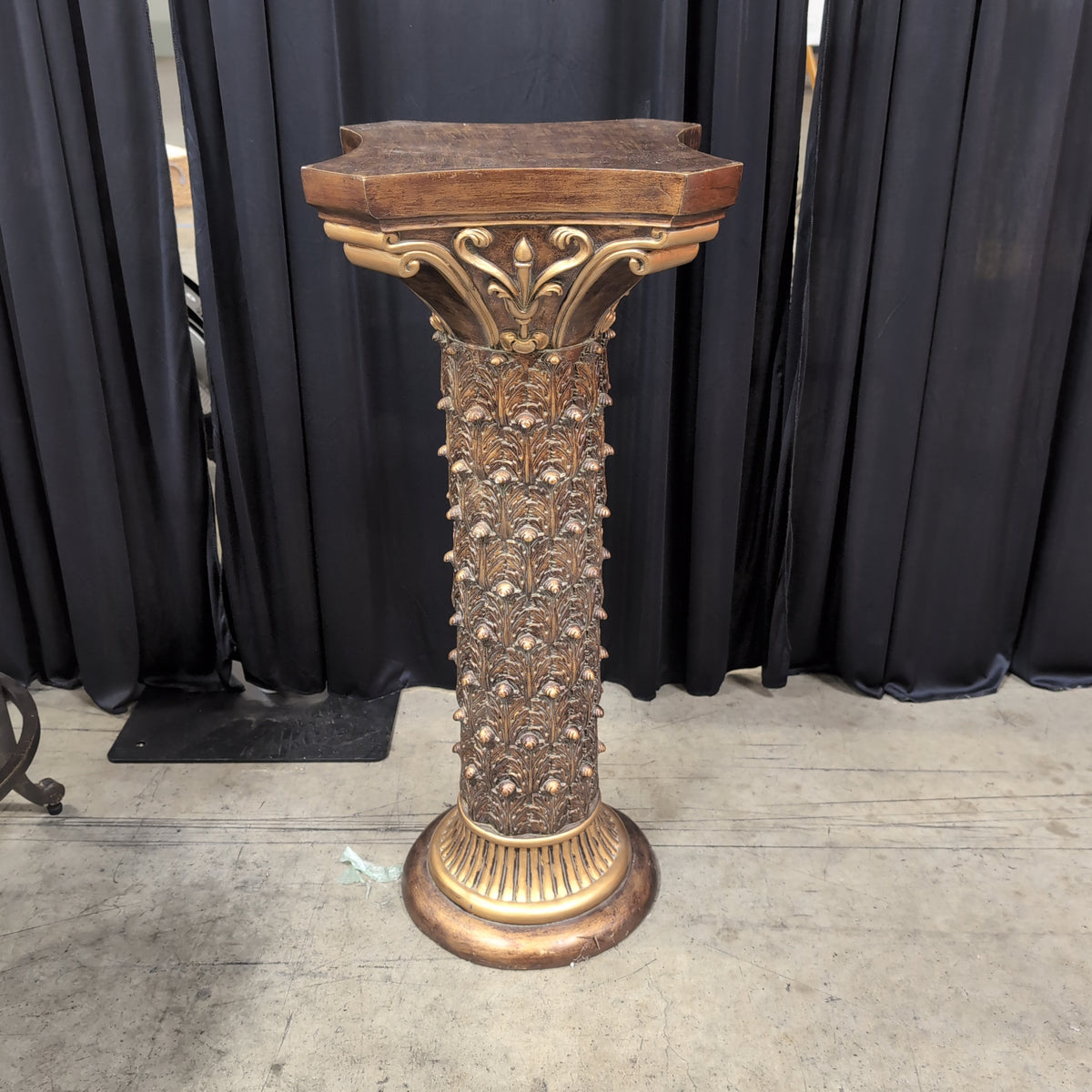 Traditional Brown Wood Pedestal Stand with Ornate Base