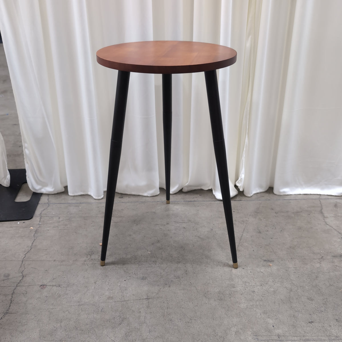 Mid-Century Style Round End Table with Tapered Legs