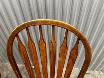 Amish Style Solid Oak Spindle Bow Back Windsor Chairs (pair)