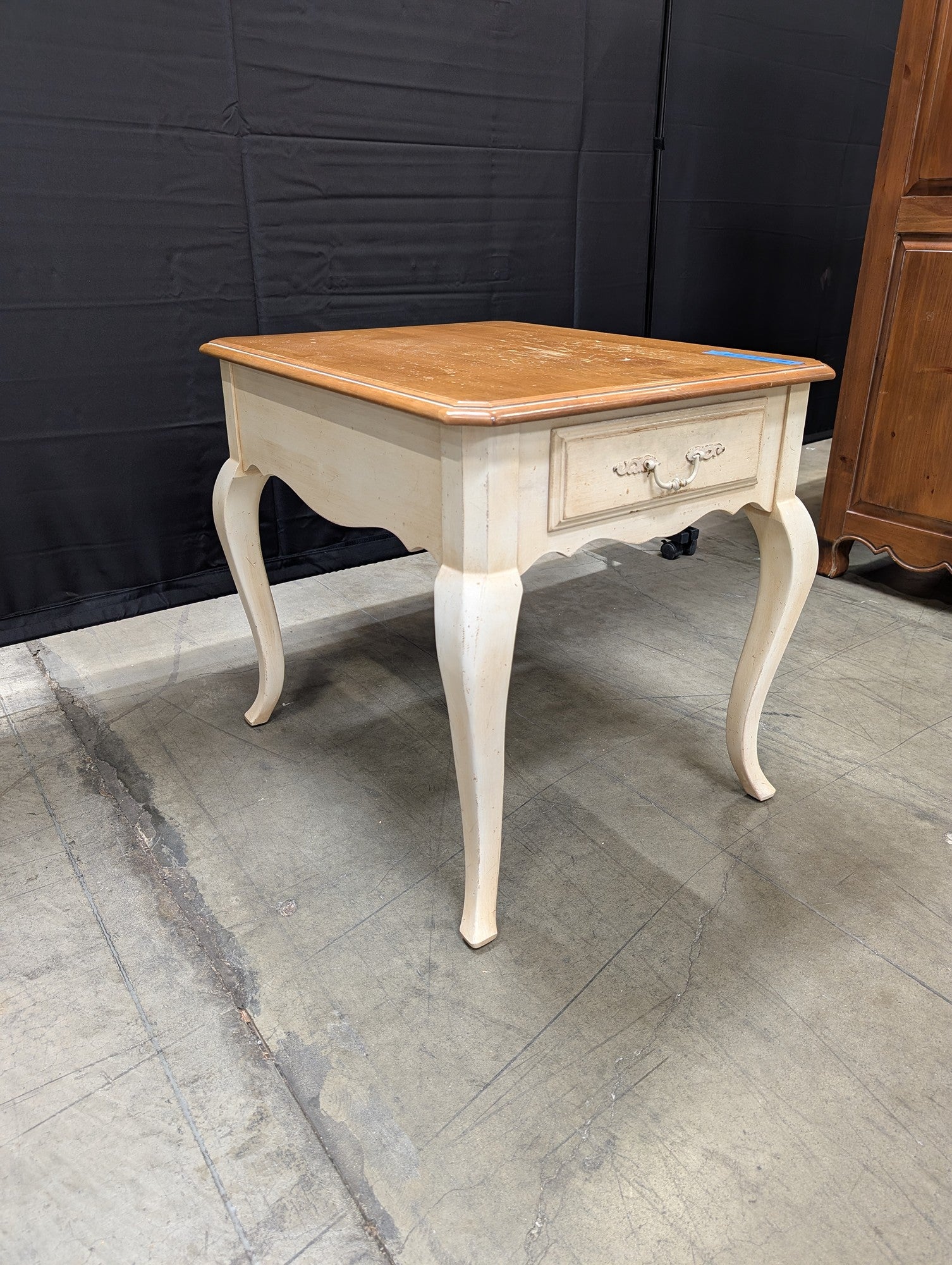 Ethan Allen French Country Style Wood Nightstand End Table