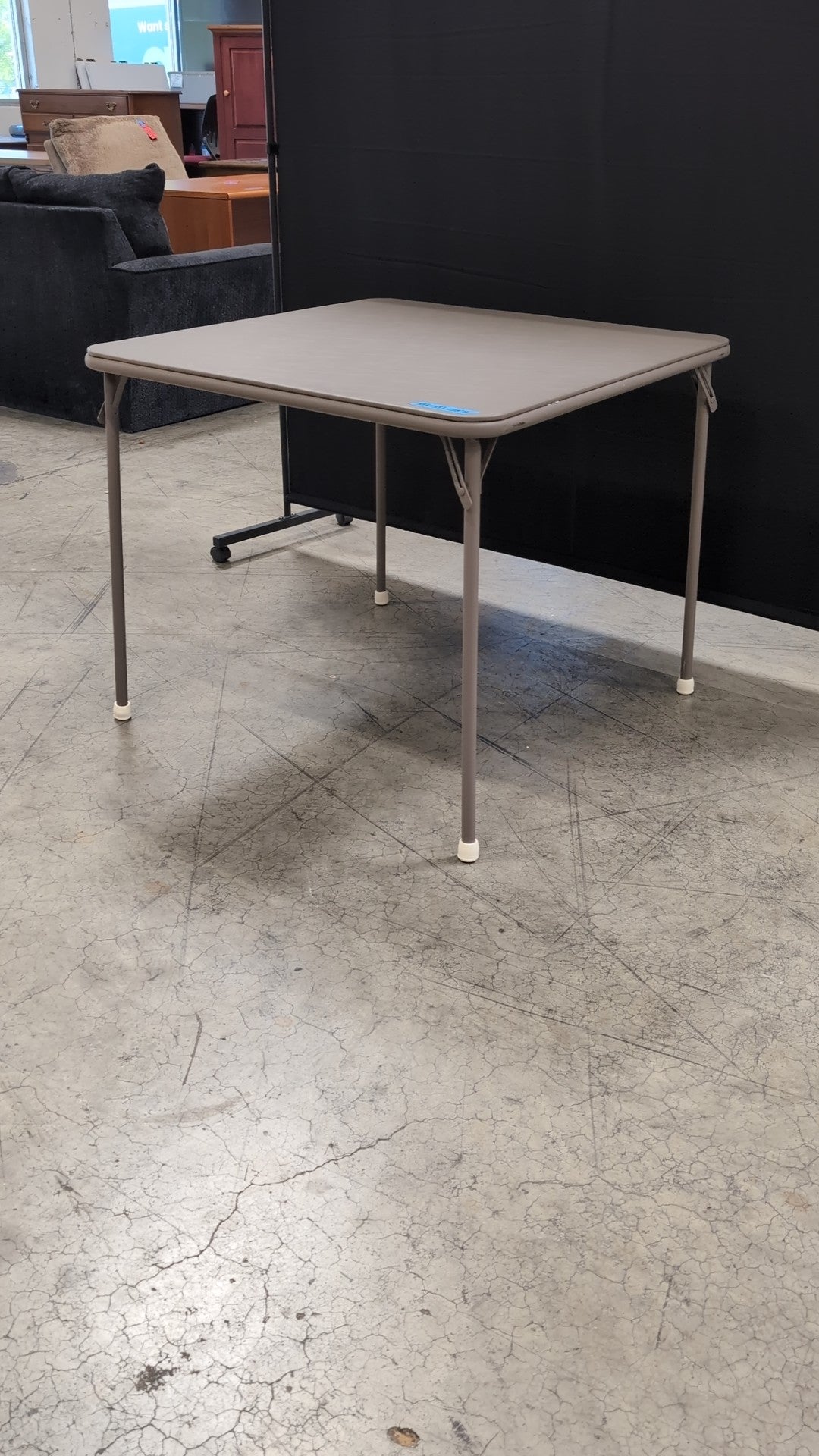 Samsonite Square Folding Table in Taupe