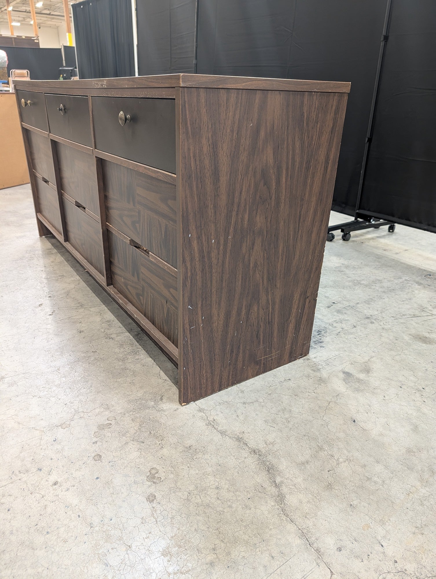 Geometric Pattern Dark Wood Dresser with Mirror
