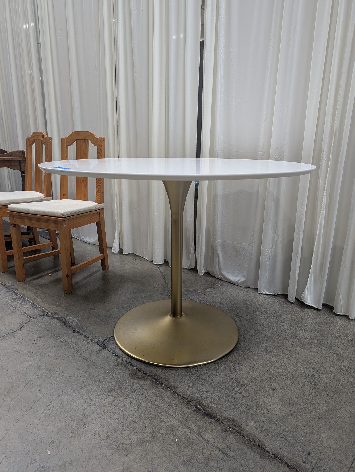 Mid-Century Modern White Round Dining Table with Gold Tulip Base