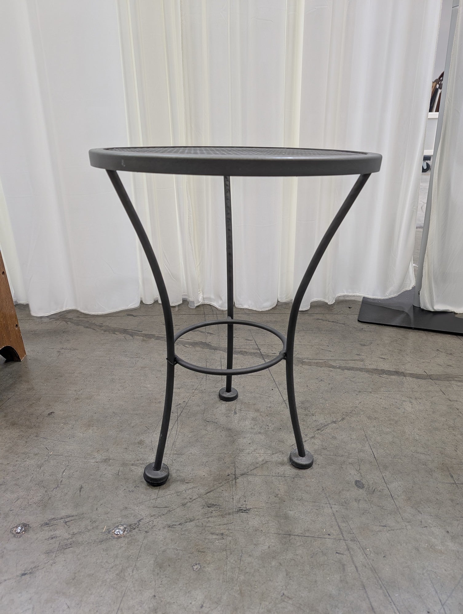 Round Grey Metal Outdoor End Table in Iron