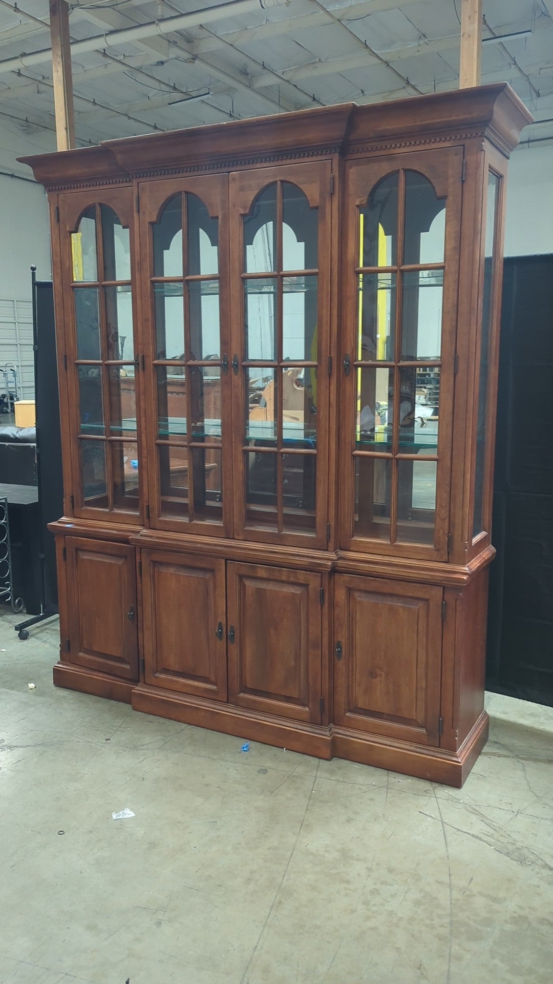 Lexington Brown Wood Breakfront China Cabinet