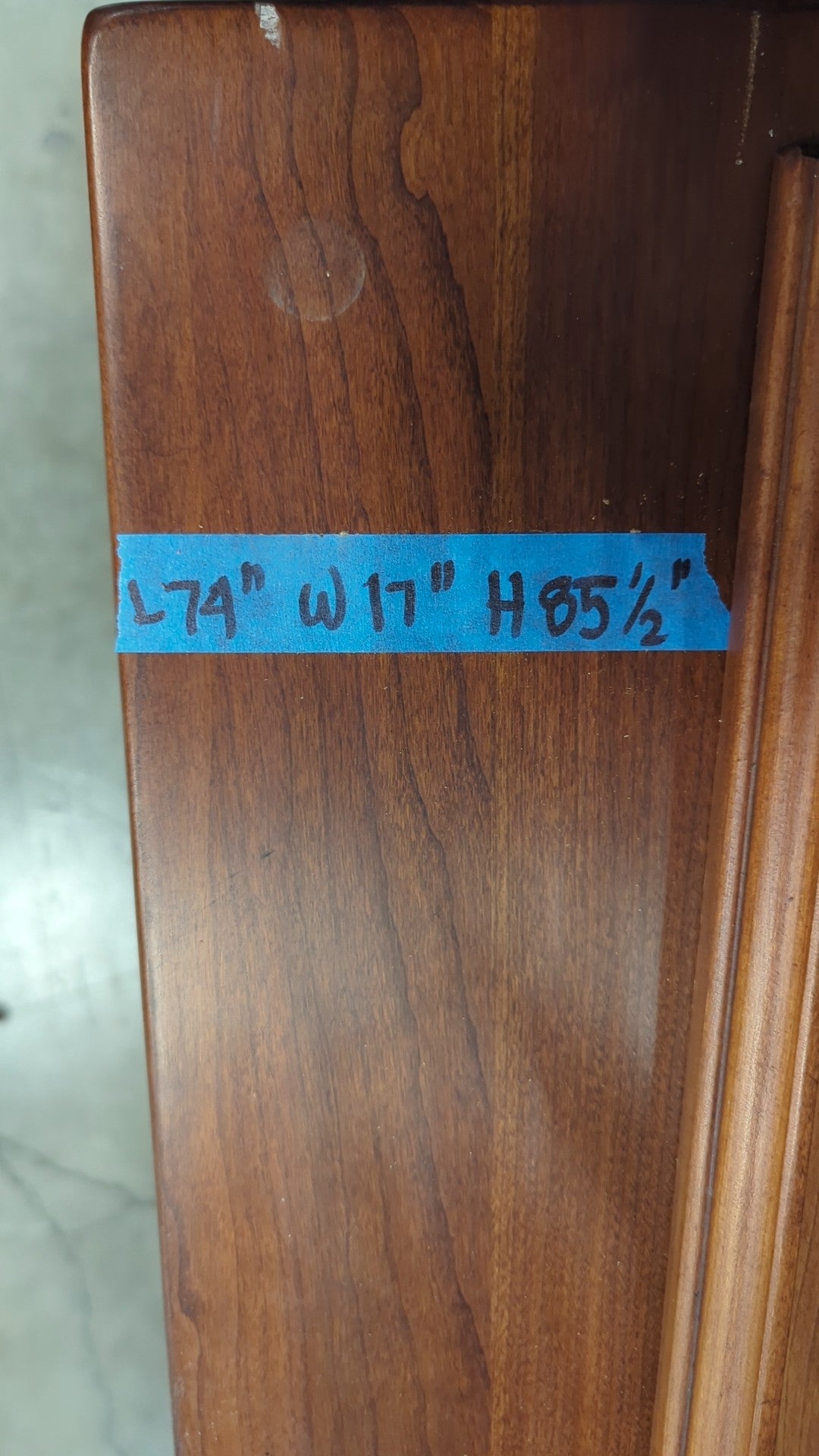 Lexington Brown Wood Breakfront China Cabinet