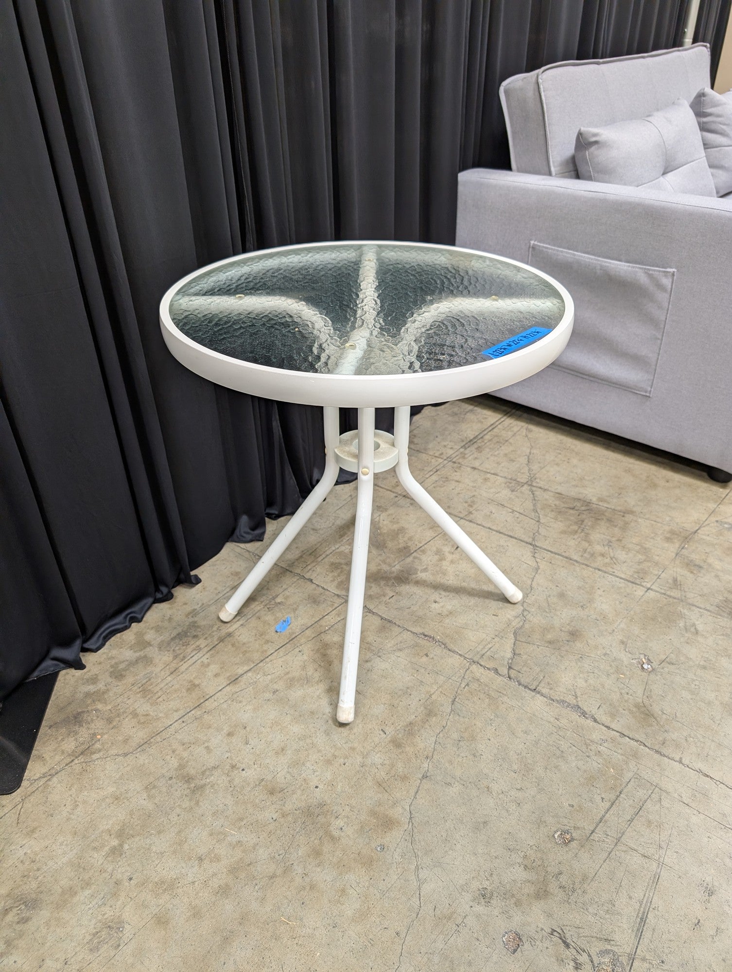White Metal Frame Round End Table with Glass Top