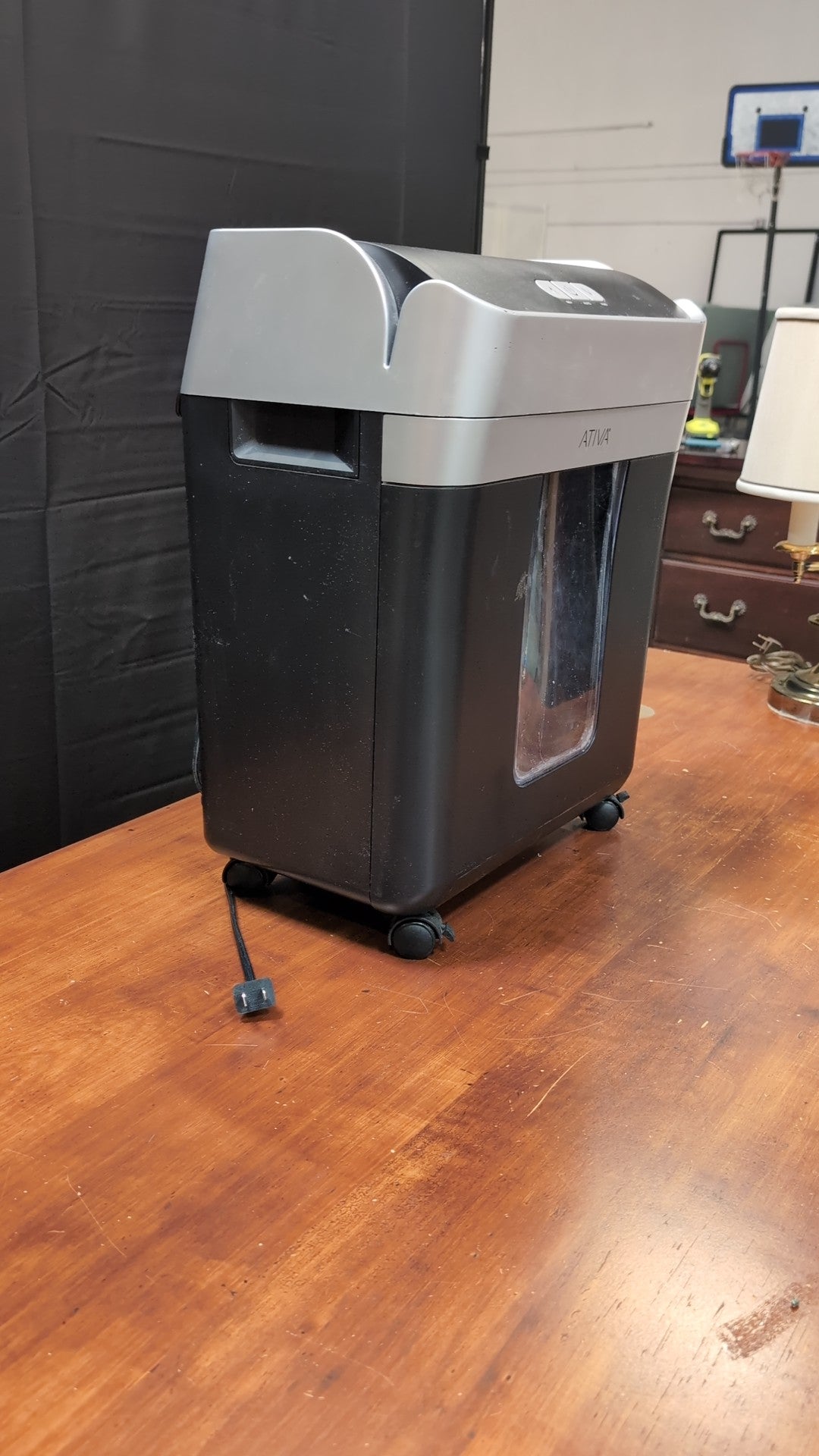 ATIVA Black and Silver Rolling Paper Shredder