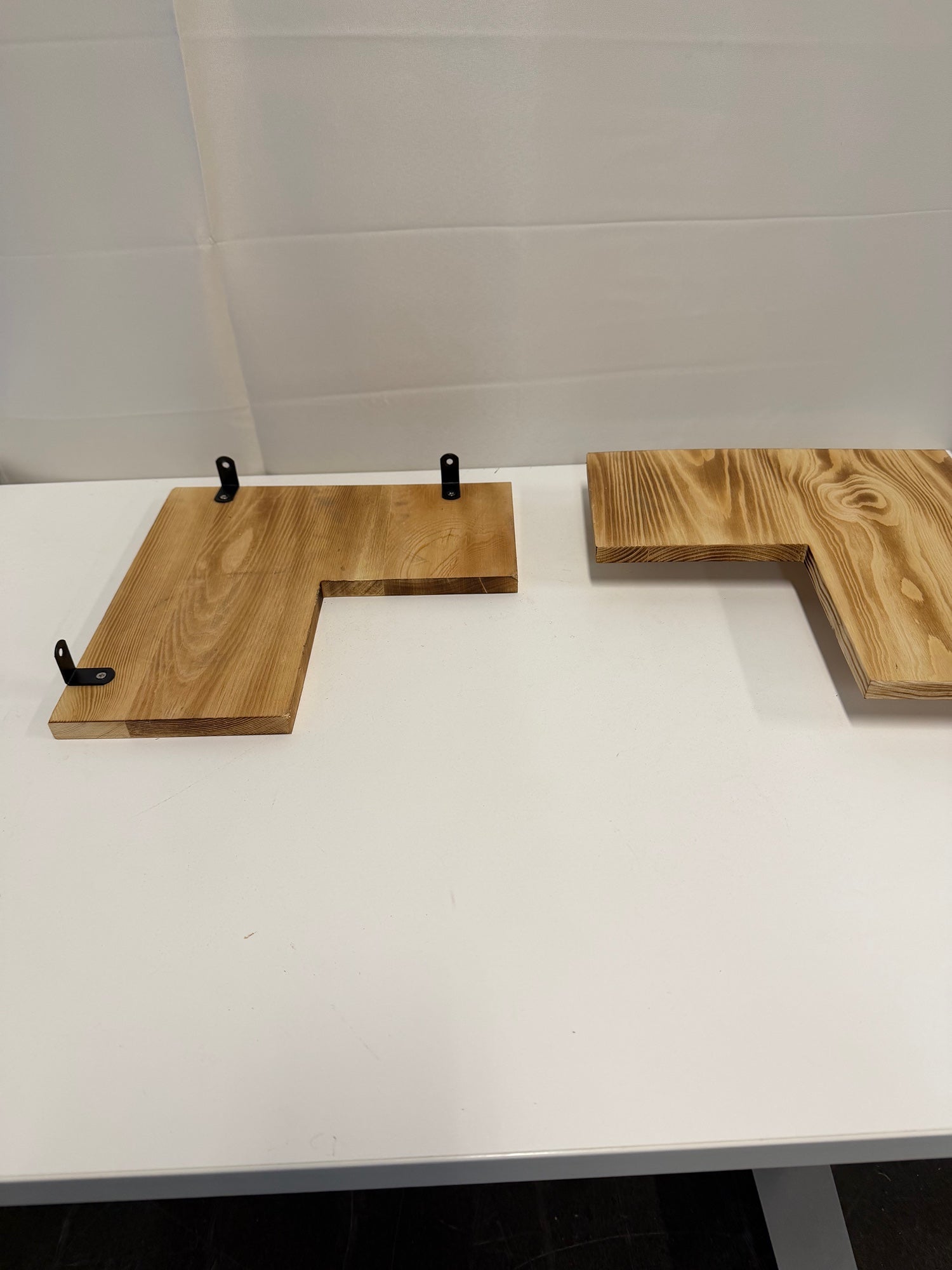 Light Wood L-Shaped Corner Shelf with Metal Brackets