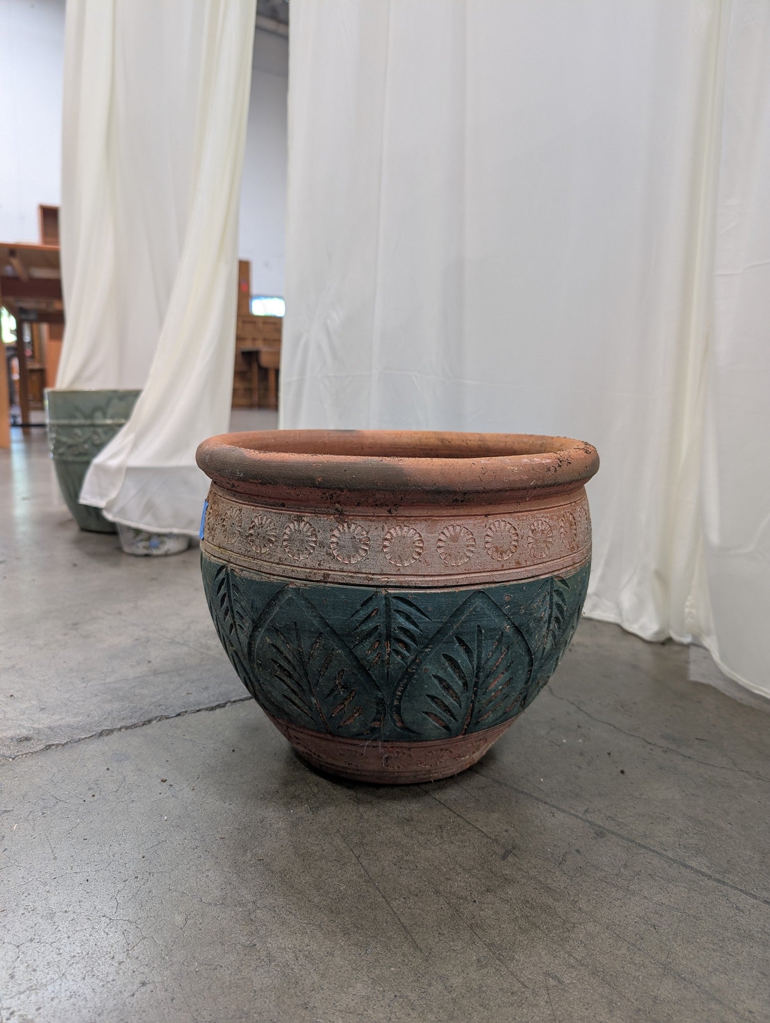 Teal Terracotta Carved Leaf Pattern Planter
