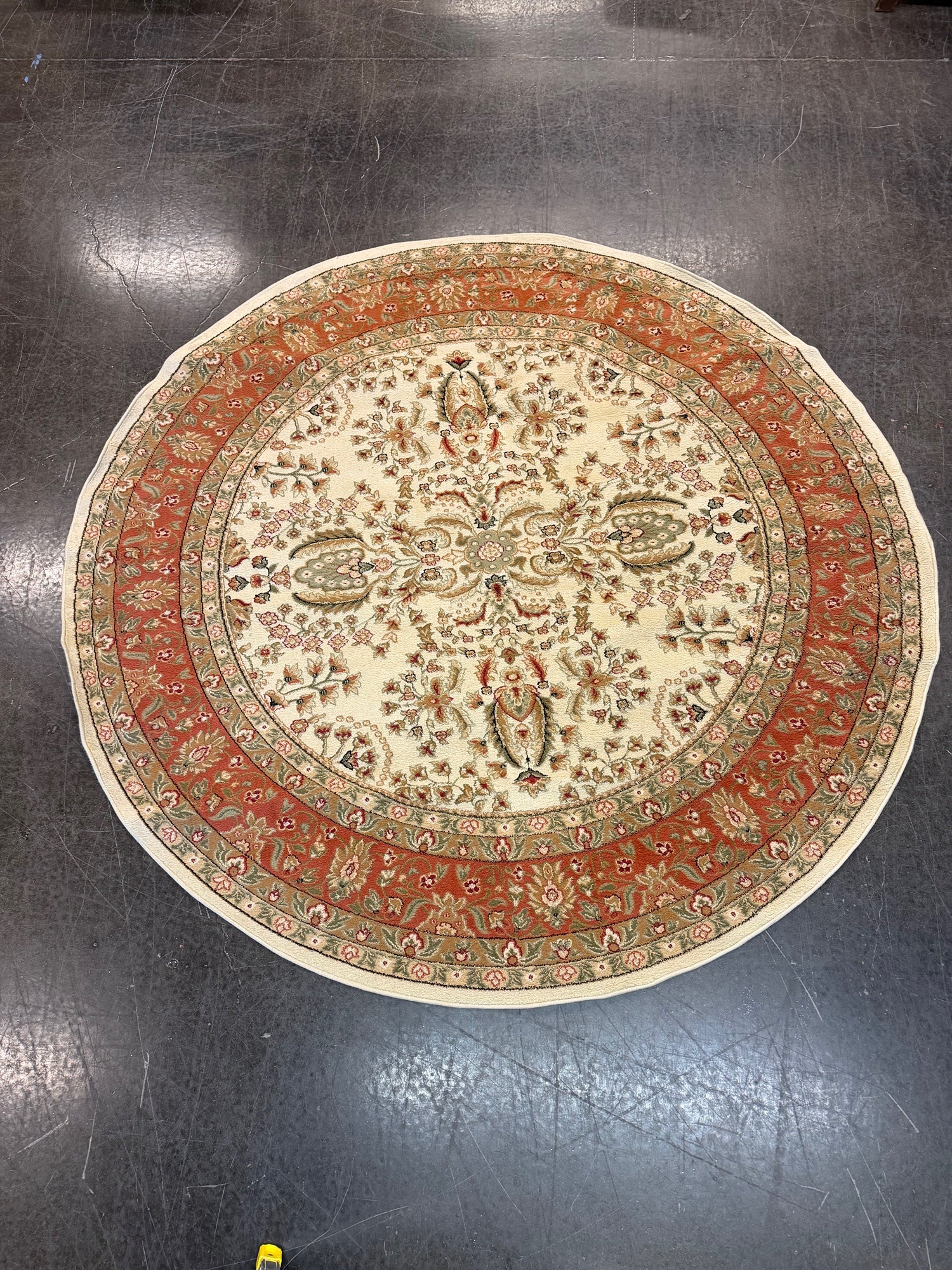 Safavieh Ivory Rust Traditional 8 ft Round Area Rug in Polypropylene