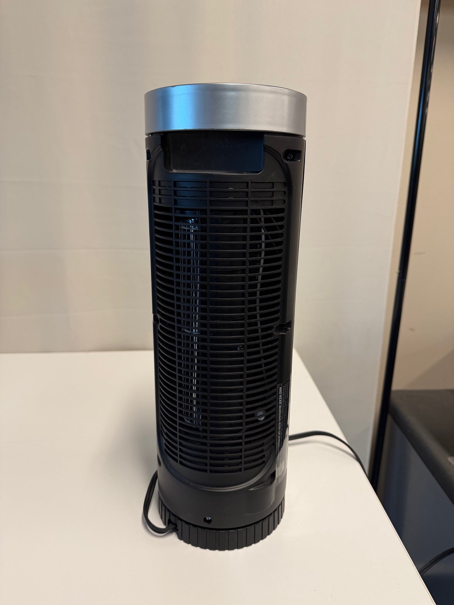 JIBUFI Modern Black Tower Ceramic Portable Heater 1500W
