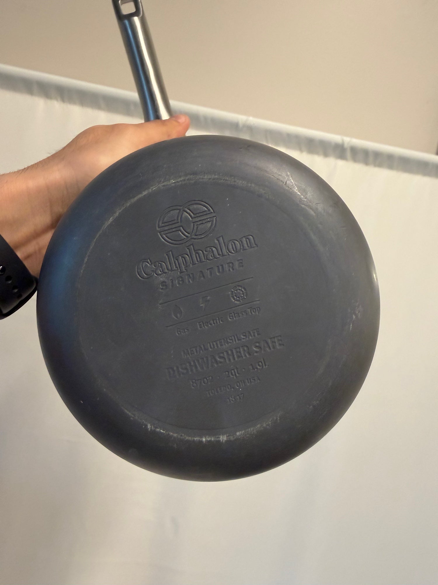 Calphalon Signature Premium 1.5 Quart Nonstick Saucepan