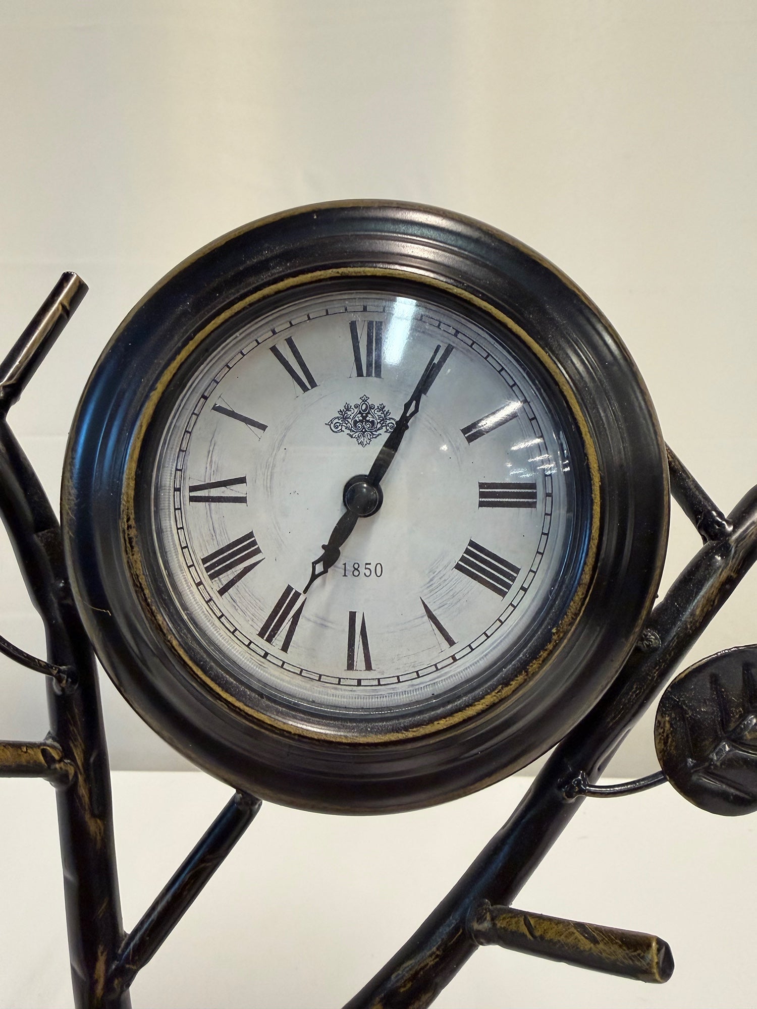 Rustic Branch and Bird Motif Table Clock