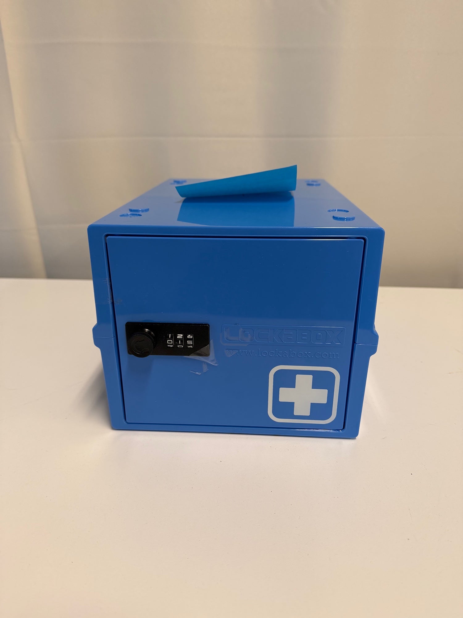 LOCKEBOX Secure Portable Storage Container with Combination Lock
