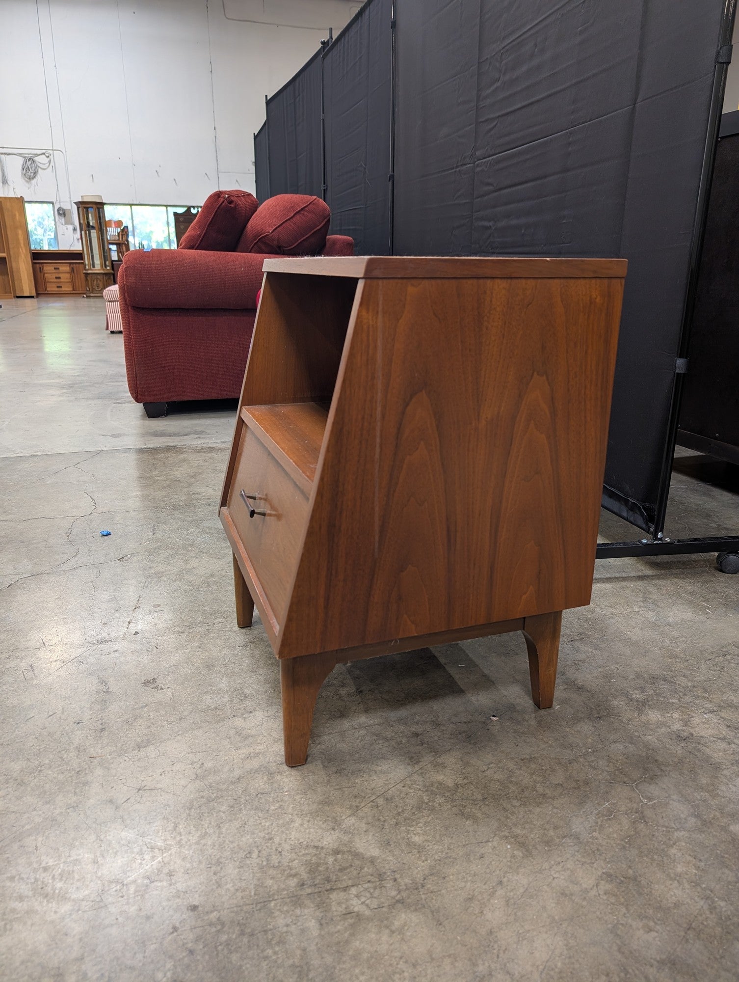 Kroehler Walnut Mid-Century Nightstand with Drawer