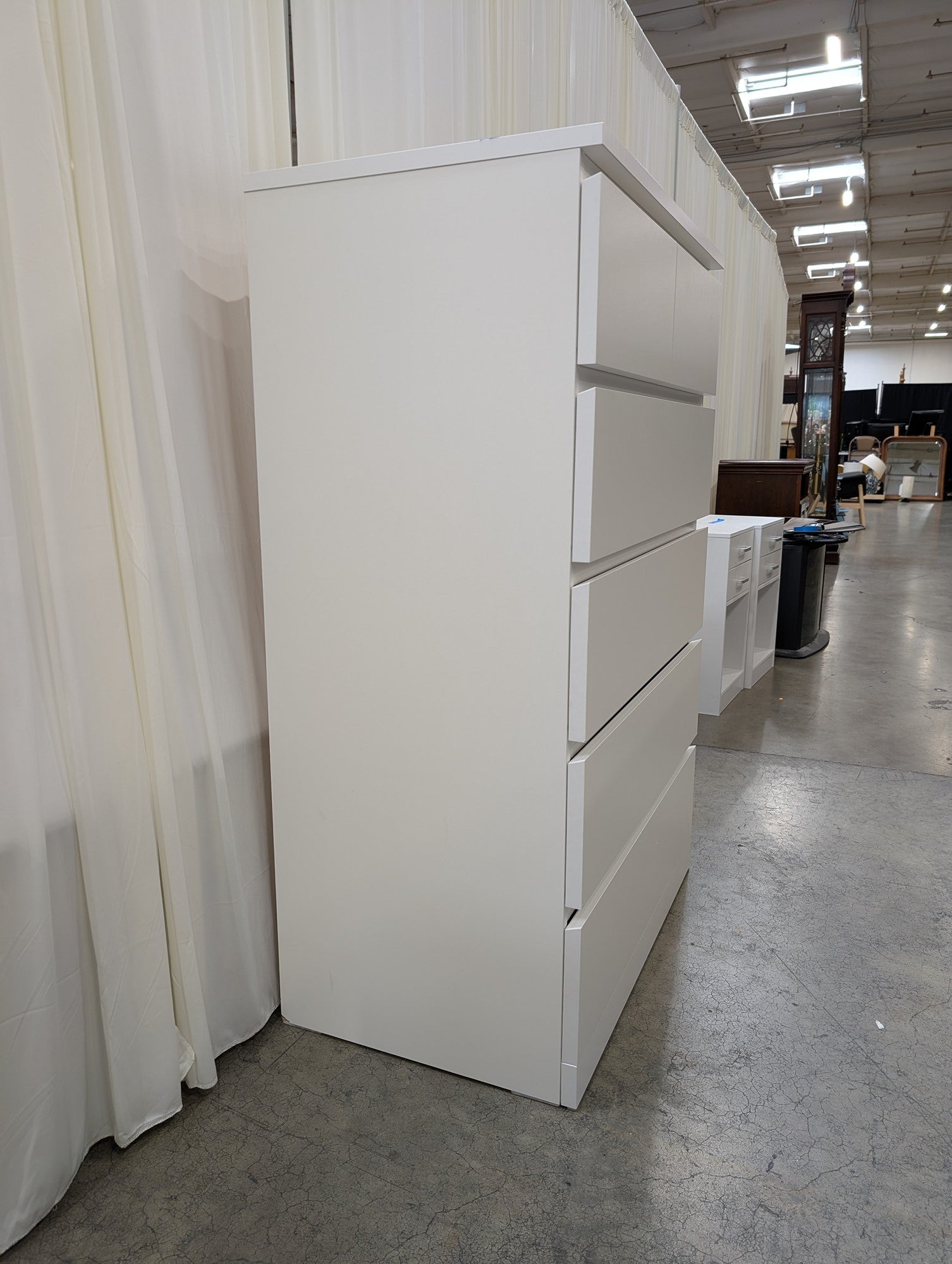 White Six-Drawer Minimalist Dresser