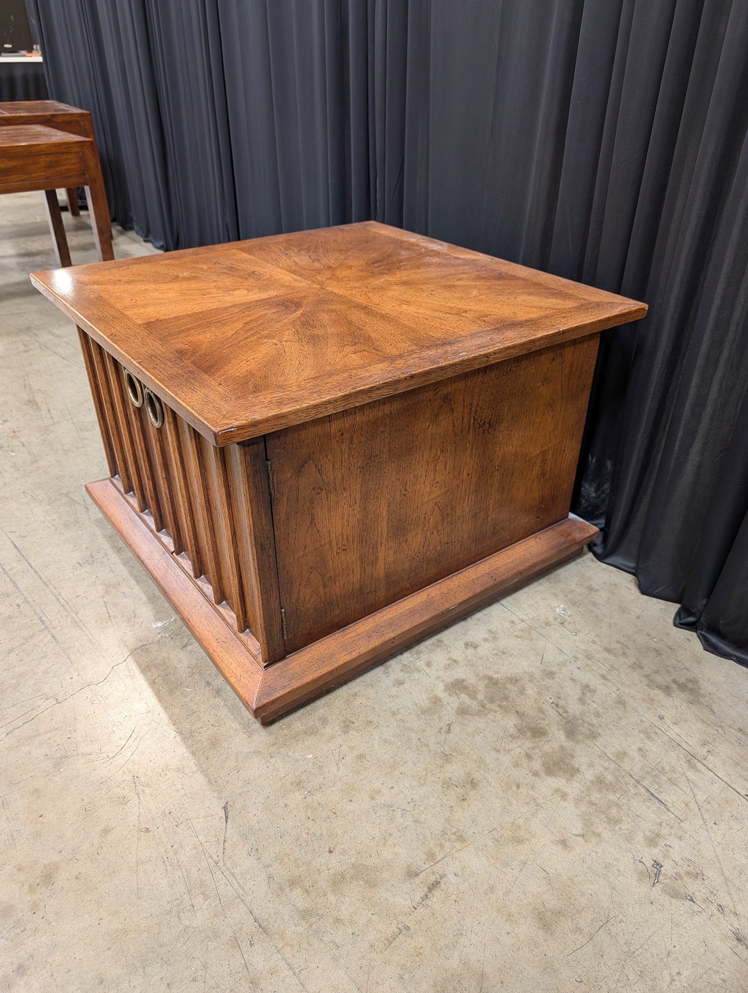 Mid-Century Wood End Table in Oak