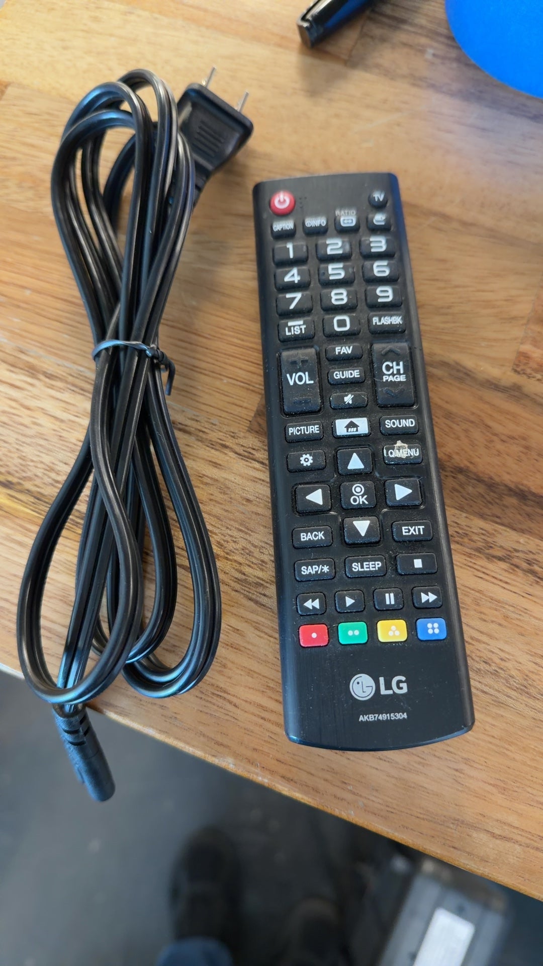LG 55UH6030 55-inch Smart 4K Television with Wall Mount, Remote and Power Supply