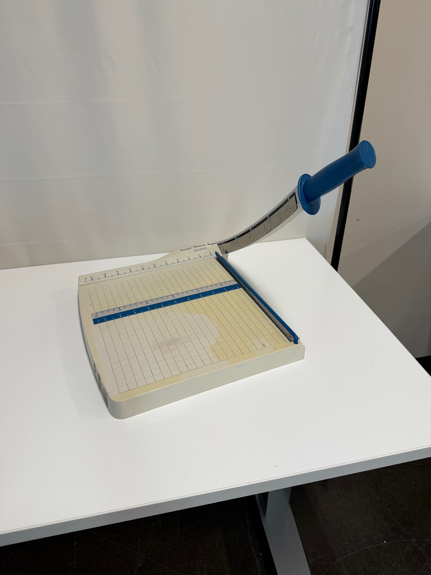 QUARTET Guillotine Paper Trimmer Model 9312 with Grid Base