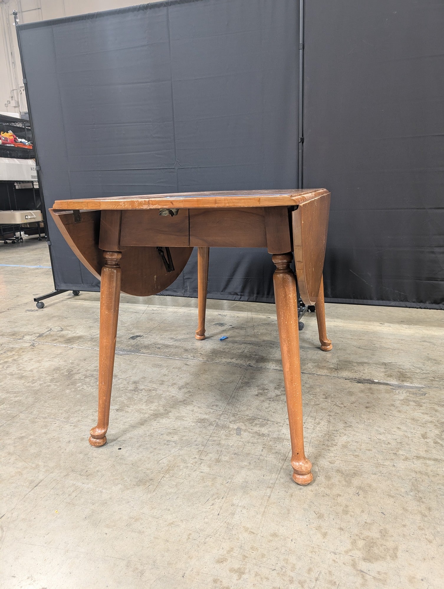 Honey Tone Drop-Leaf Dining Table in Wood