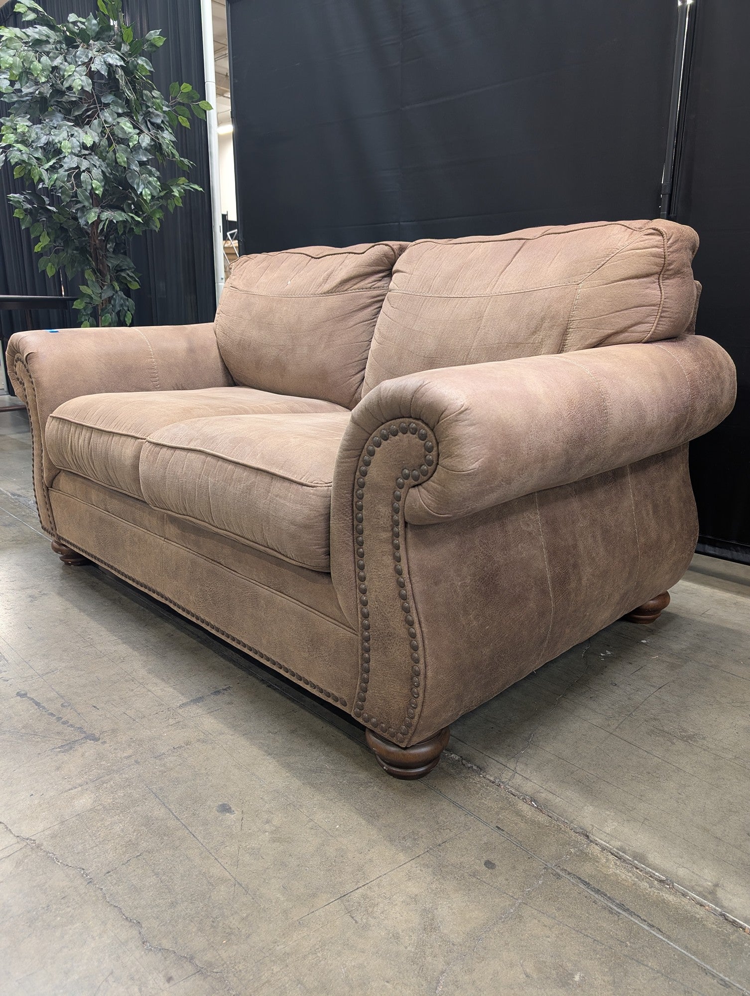 Brown Polyester Upholstered Rolled Arm Loveseat