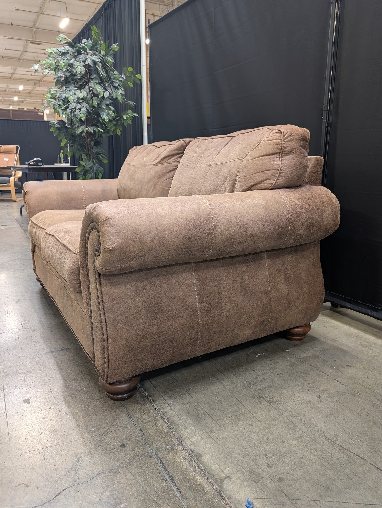 Brown Polyester Upholstered Rolled Arm Loveseat