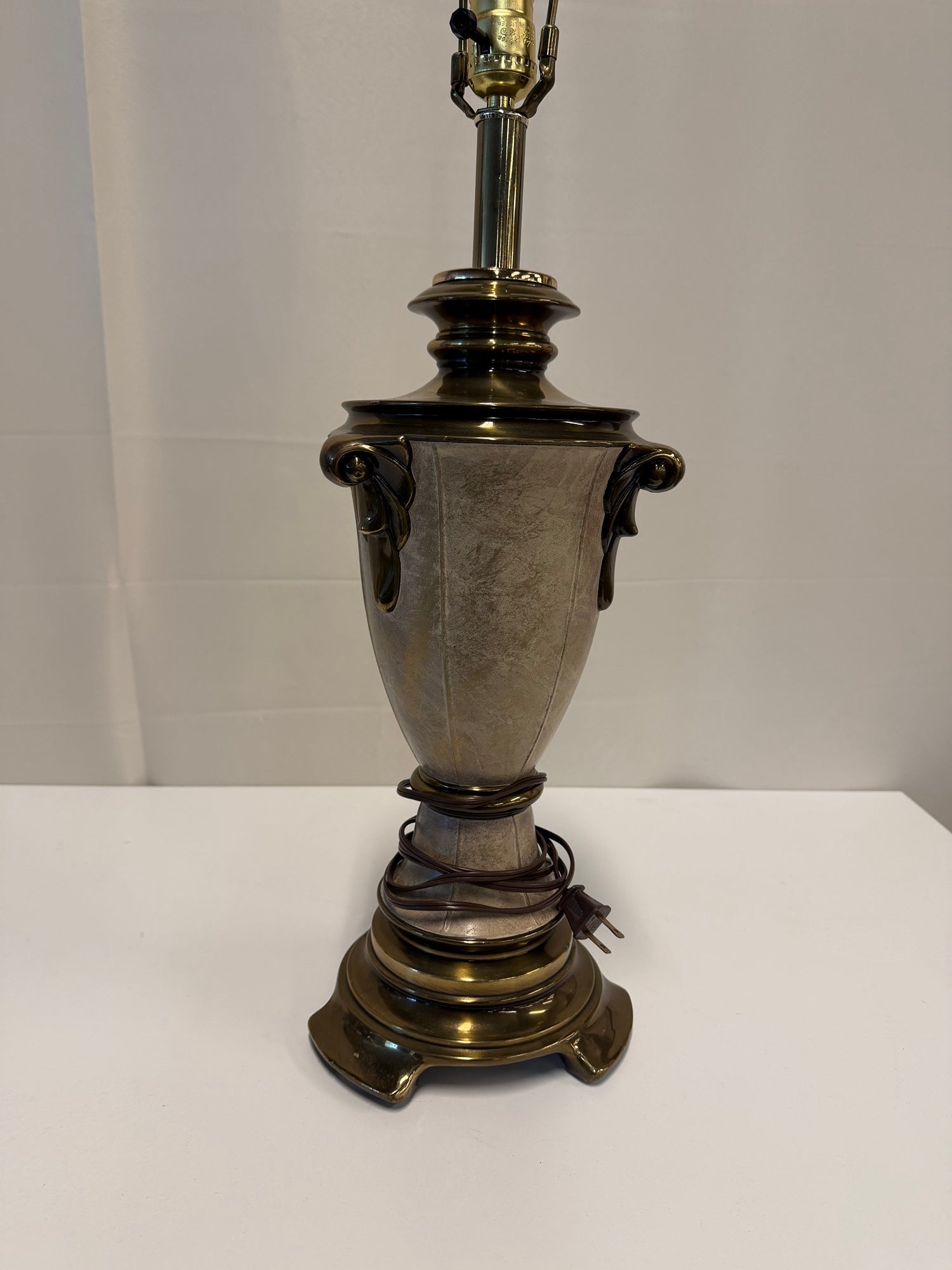 Neoclassical Urn Table Lamp in Antique Brass