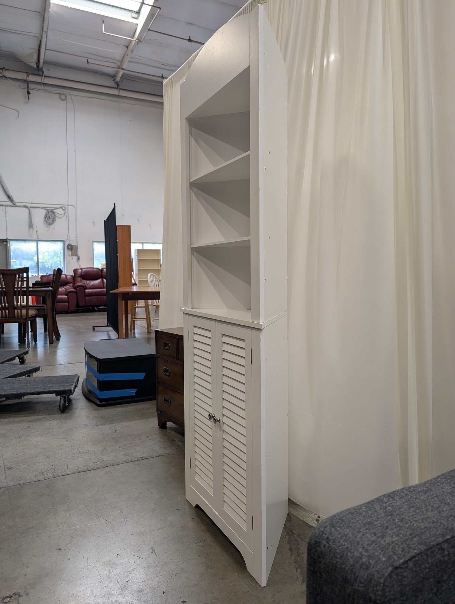White Wood Corner Bookcase with Louvered Doors
