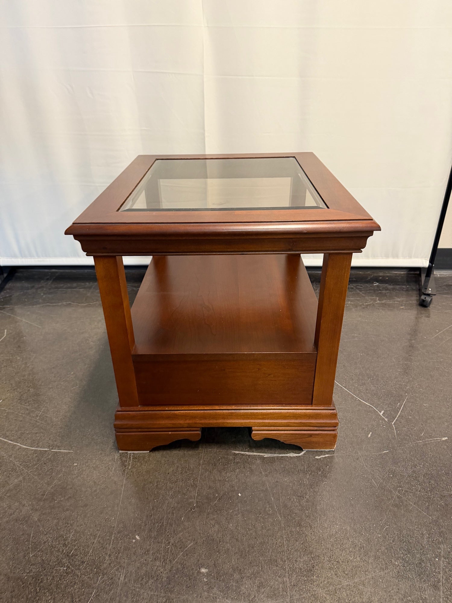 Traditional Brown Cherry Wood End Table with Glass Top