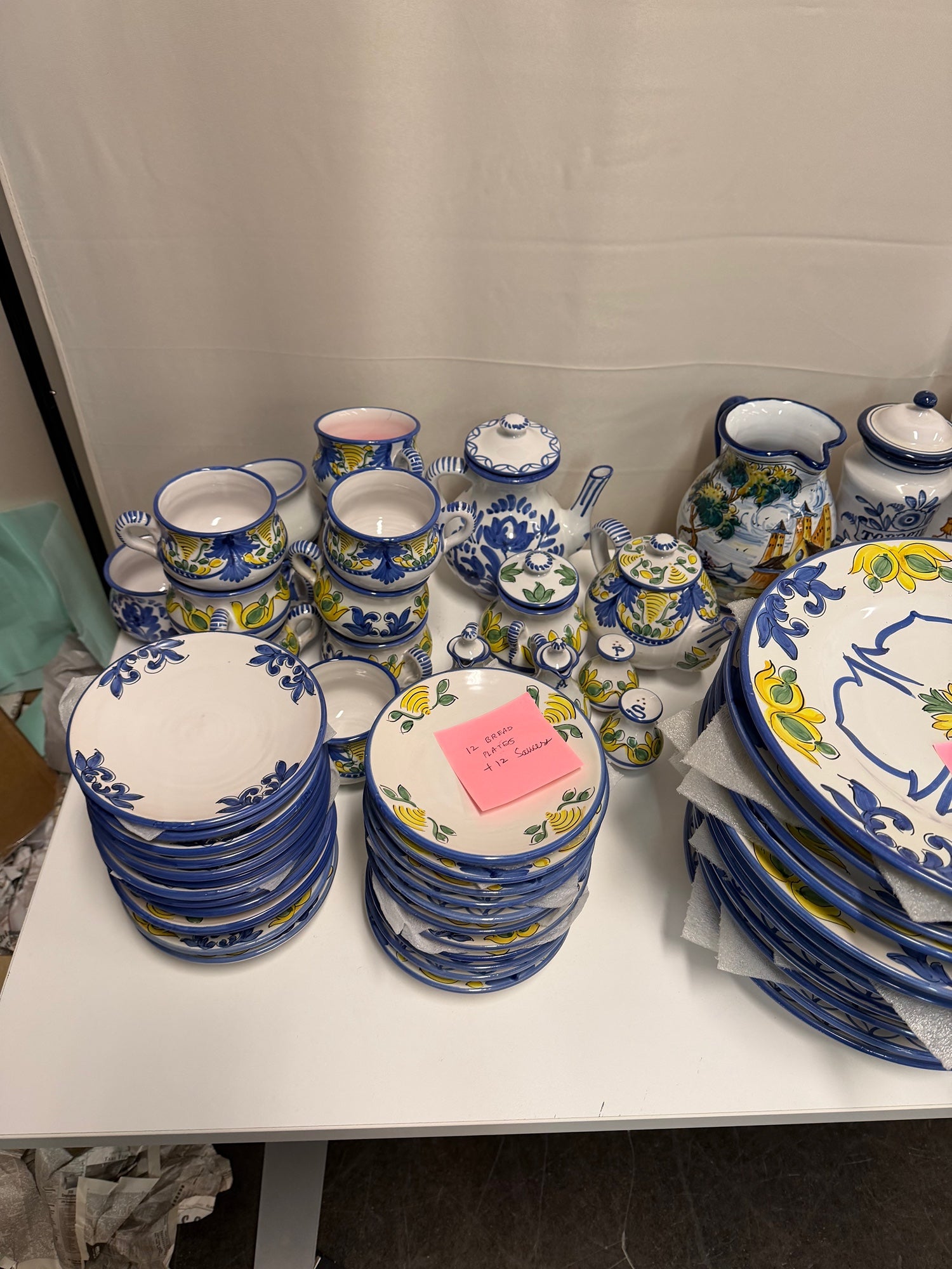Hand-Painted Spanish Ceramic 91- Piece Dinnerware Set