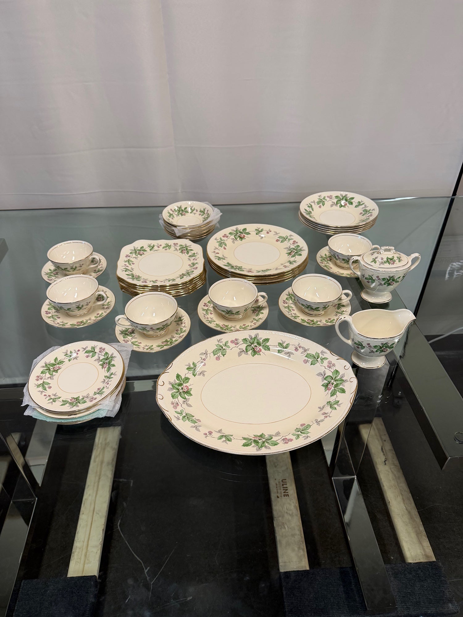 Homer Laughlin Eggshell China Georgian 43-Piece "Greenbriar" Dinnerware Set in Cream Porcelain