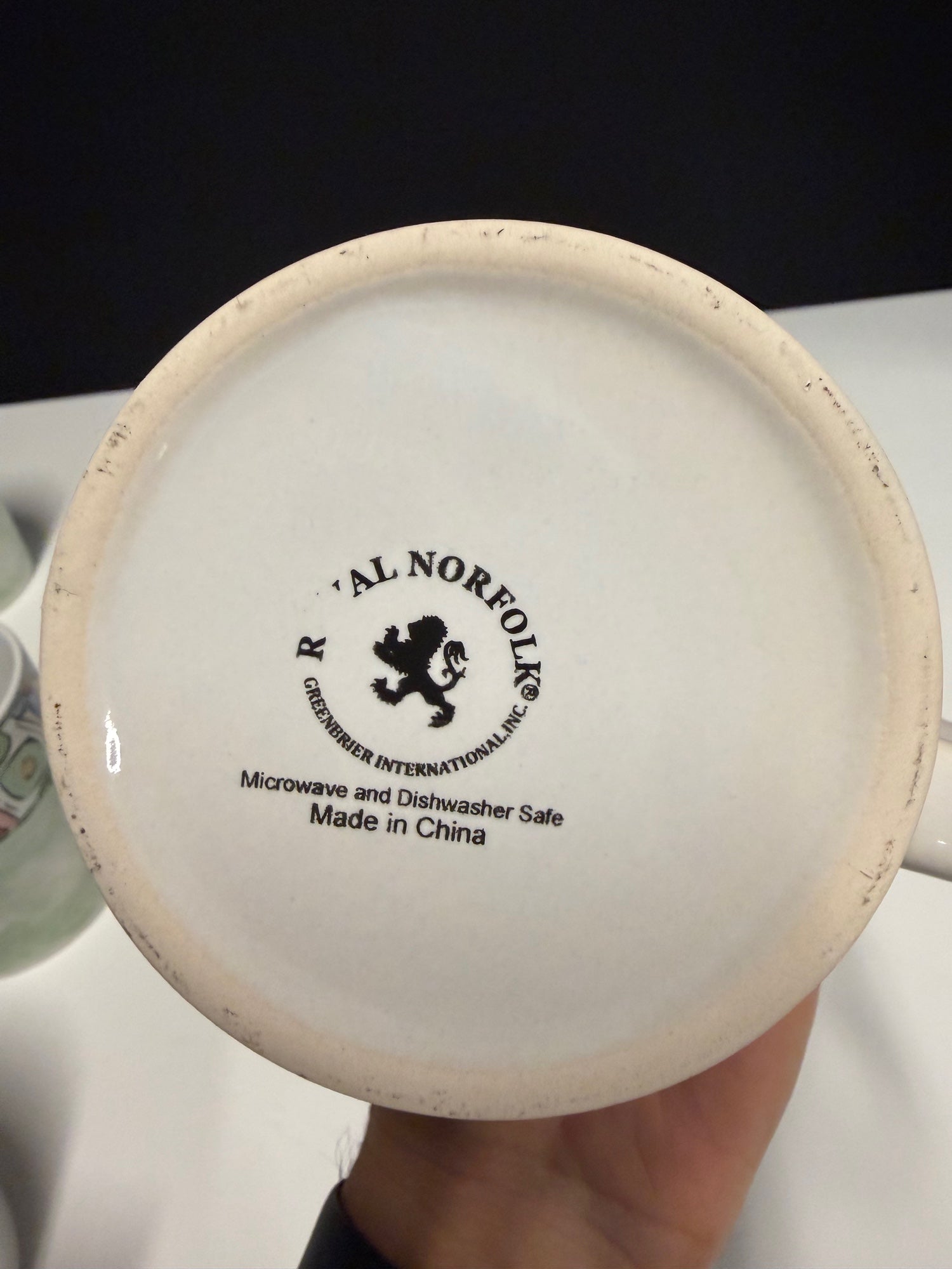 Royal Norfolk White Initial T Coffee Mug