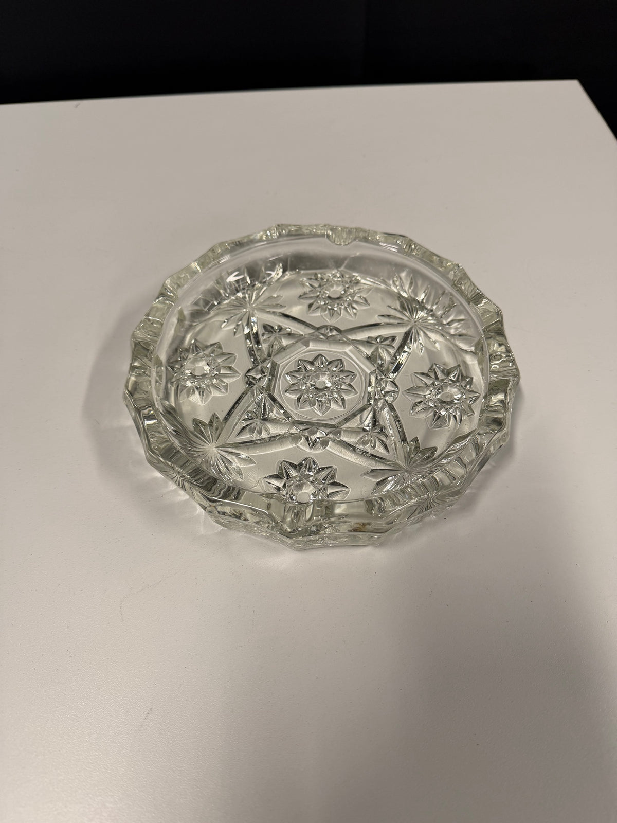 Clear Starburst Pattern Ashtray in Glass