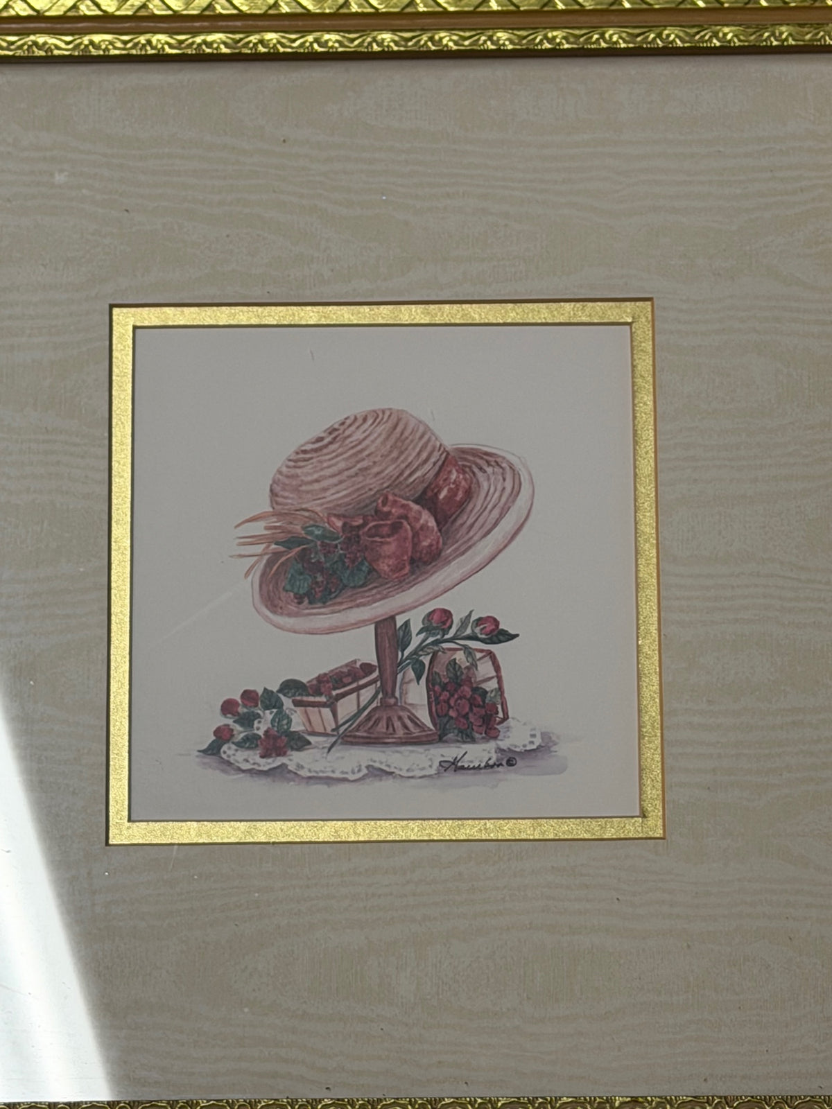 Gold-Tone Textured Frame with Berry Hat Print