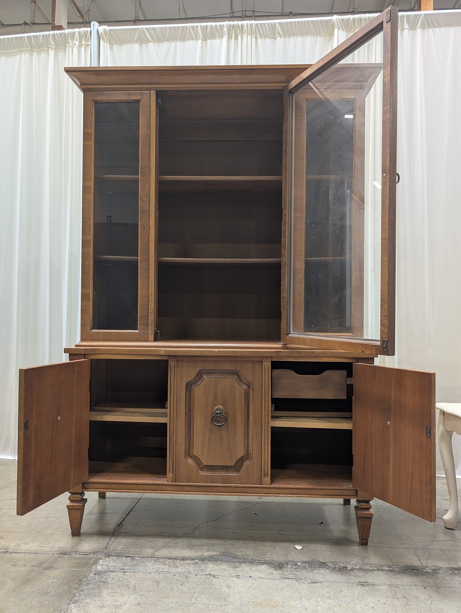 Traditional Wood China Cabinet with Glass Doors