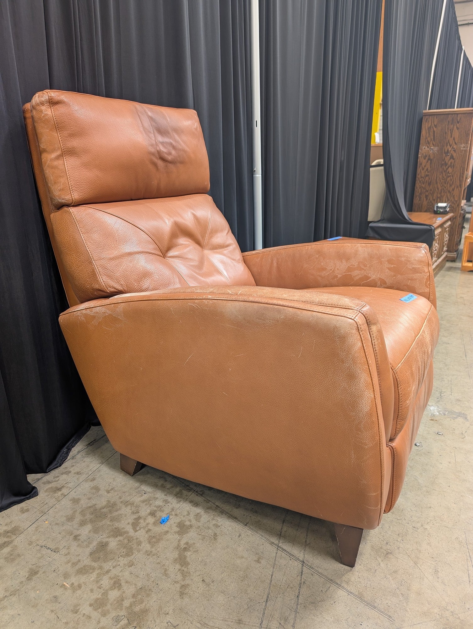 American Leather Gavin Recliner in Cognac Leather