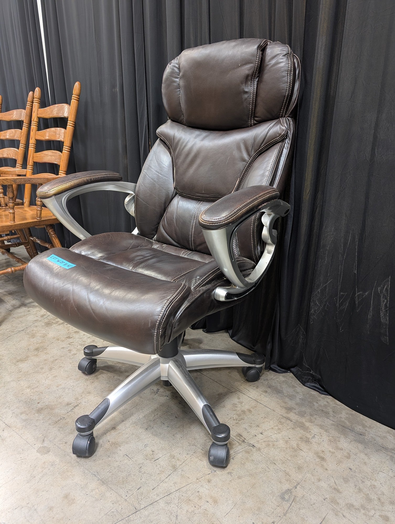 Brown Leather Executive Office Chair with Contrast Stitching
