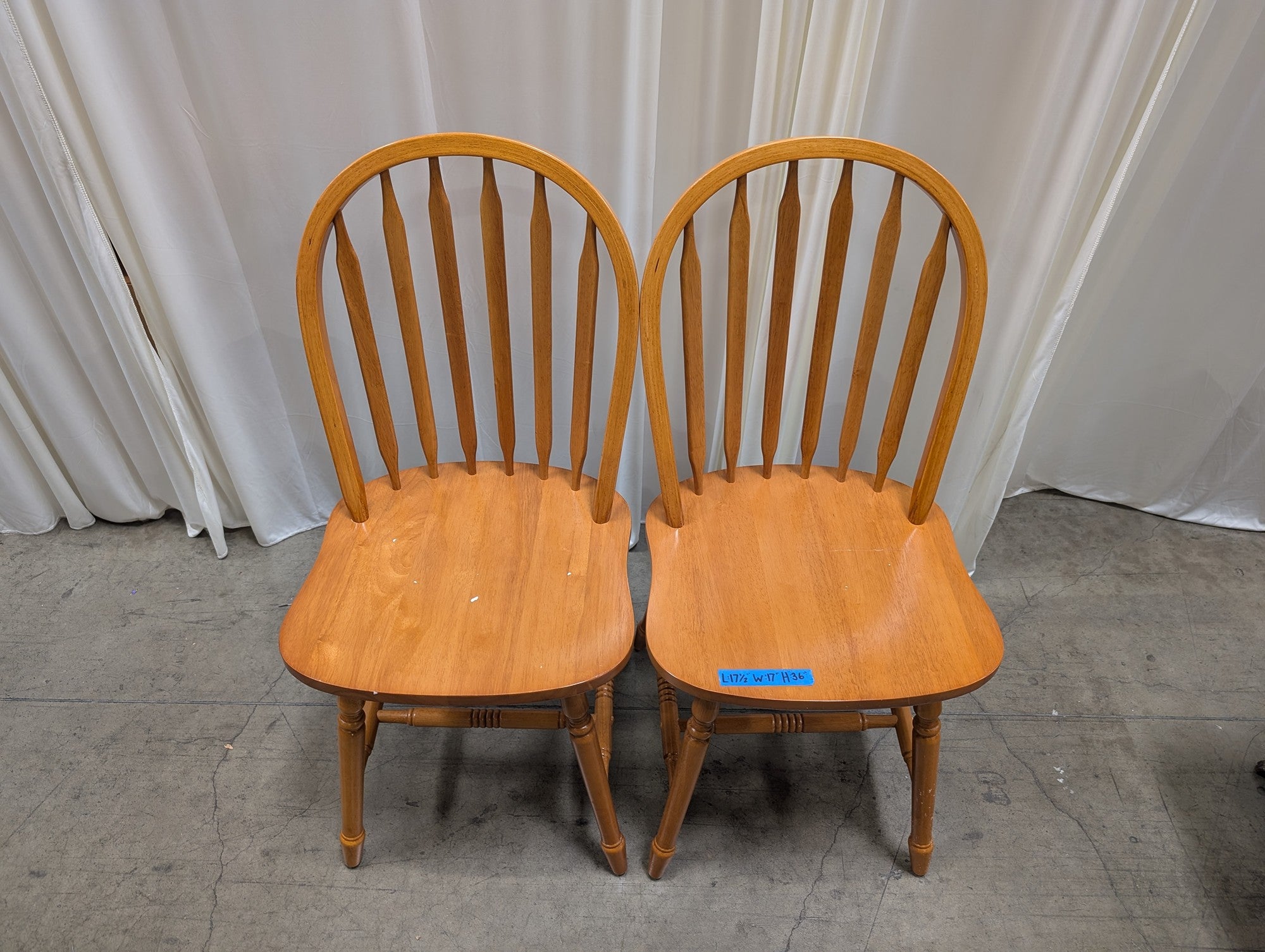 Pair of Wooden Windsor Chairs in Oak