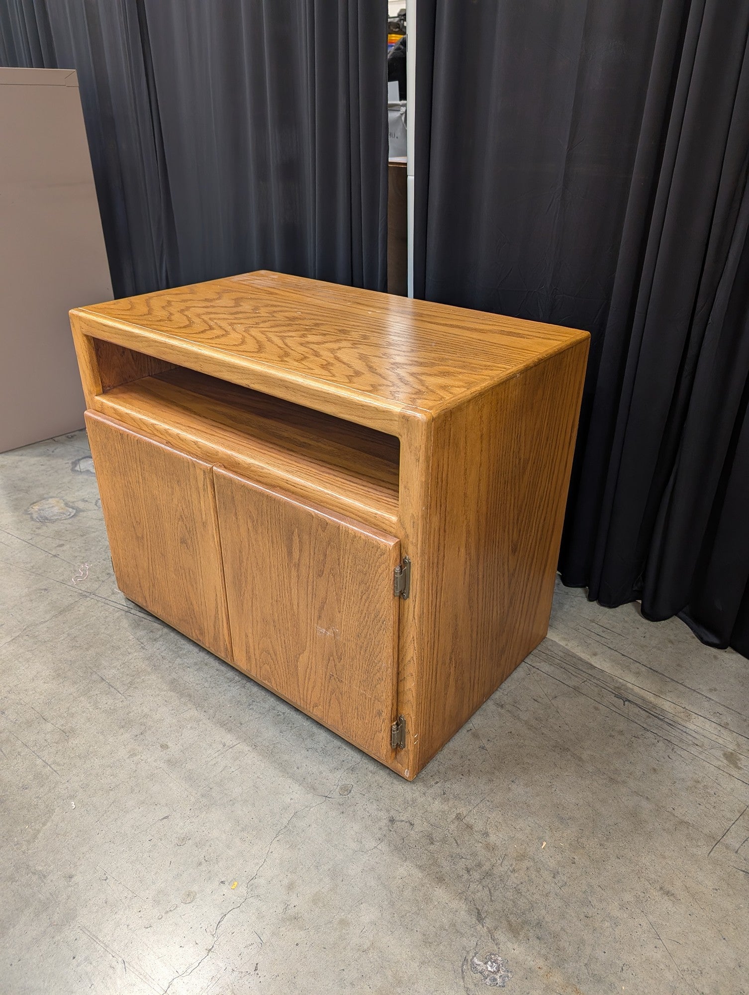Light Brown Oak Wood TV Stand with Storage Doors