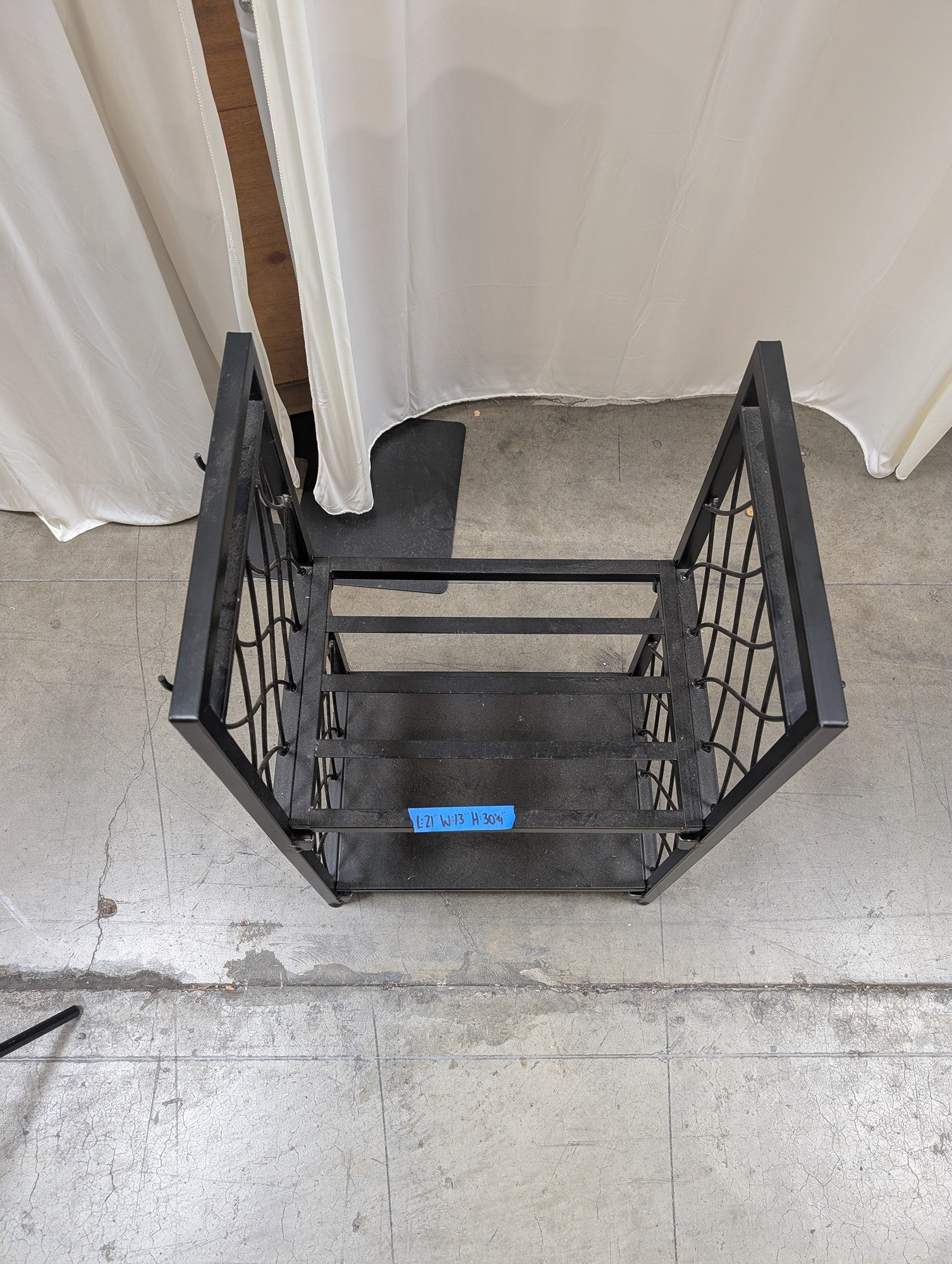 Black Metal Decorative Storage Rack with Hooks