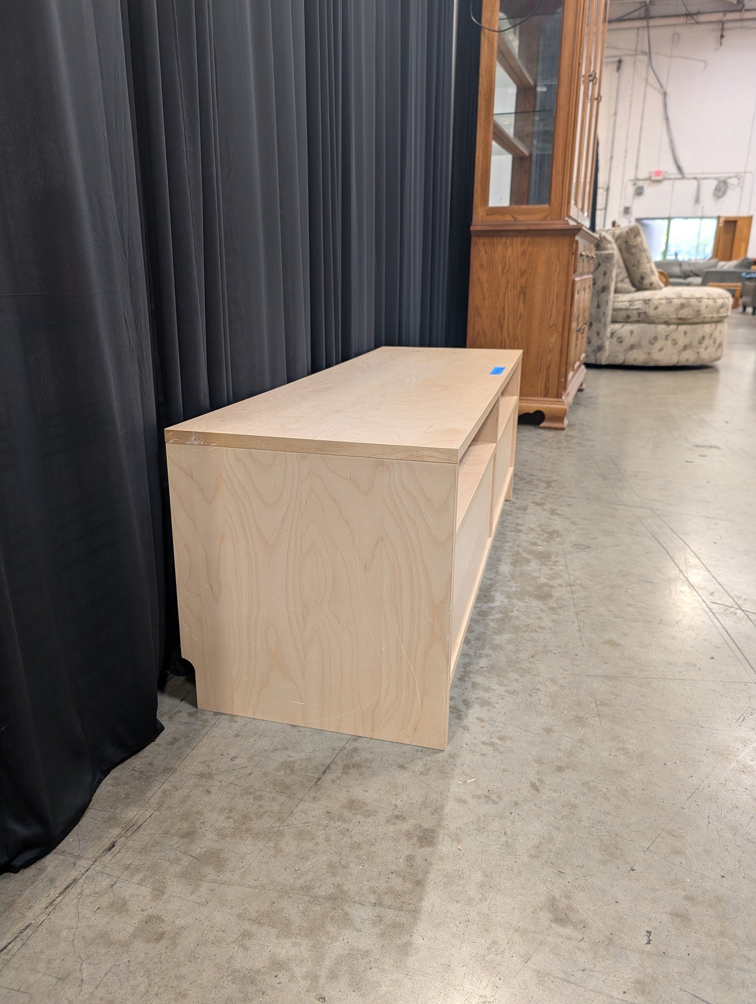 Light Wood Veneer TV Stand with Drawers