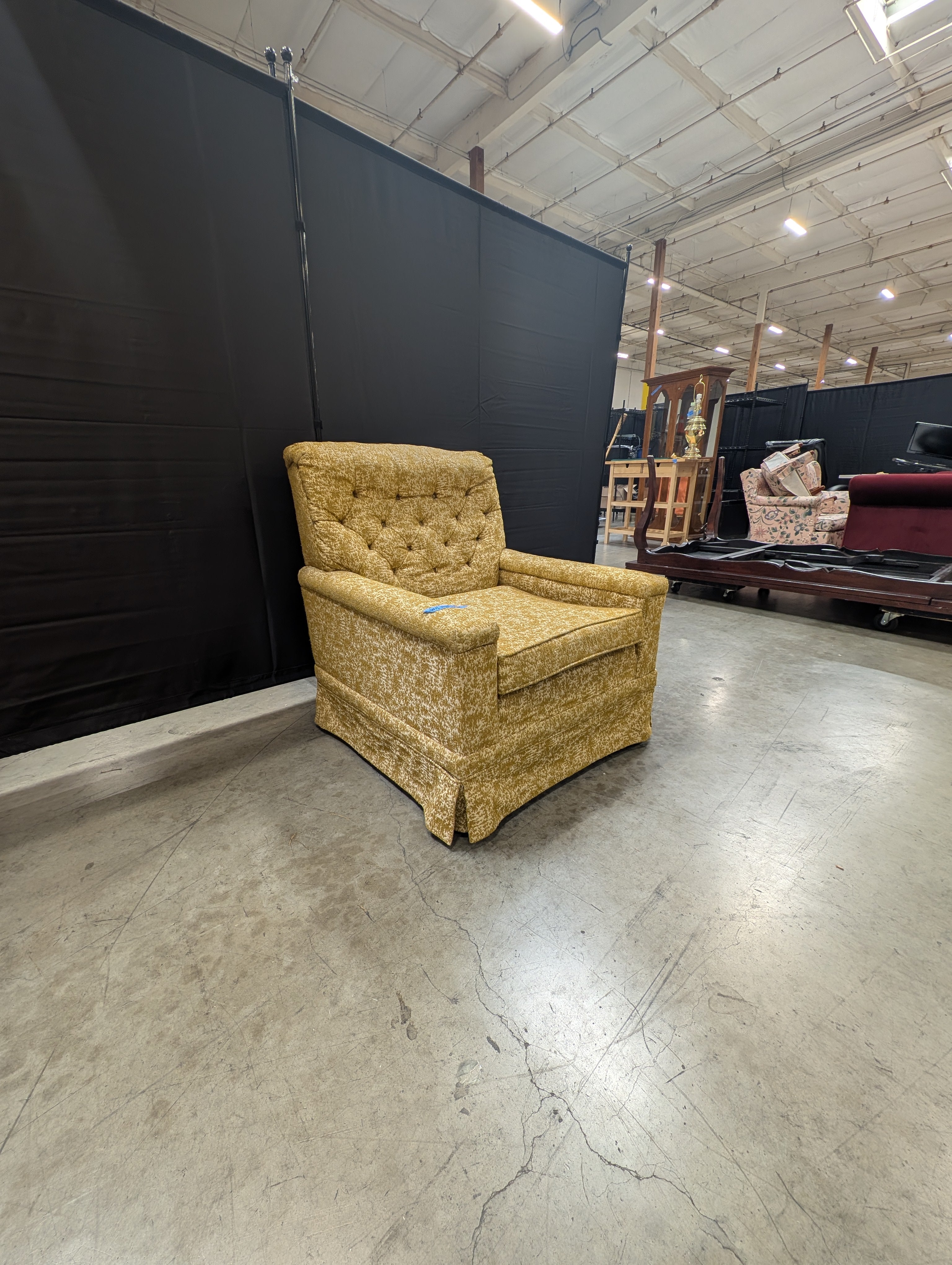 Vintage FLEXSTEEL Gold Tufted Armchair