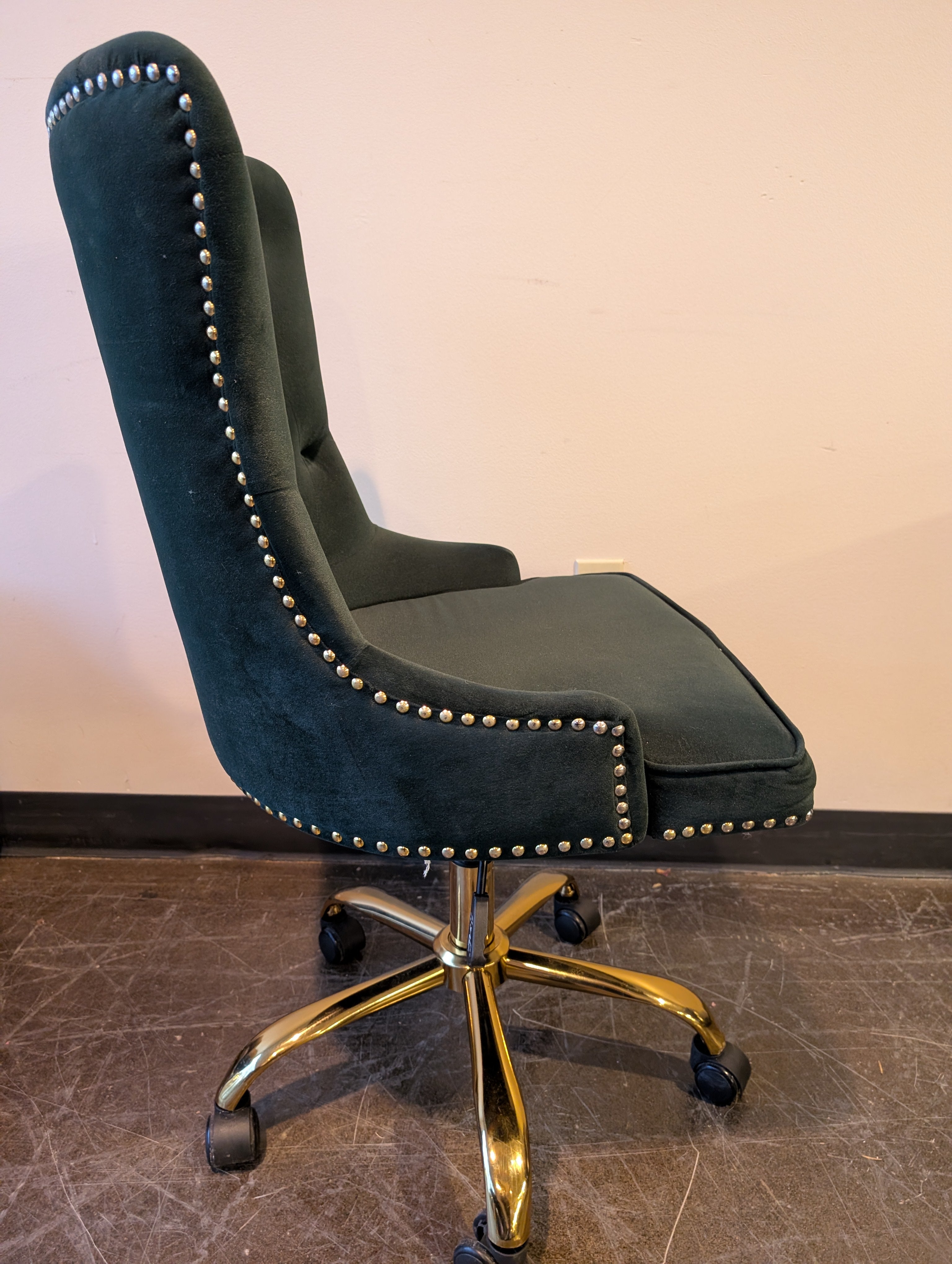 Deep Green Velvet Tufted Hulala Home Desk Chair with Gold Base