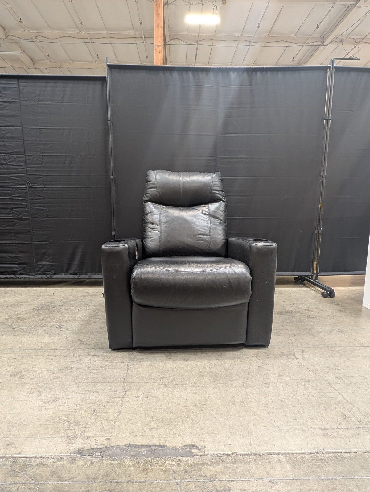 Comfortable Black Leather Recliner Chair with Cup Holders