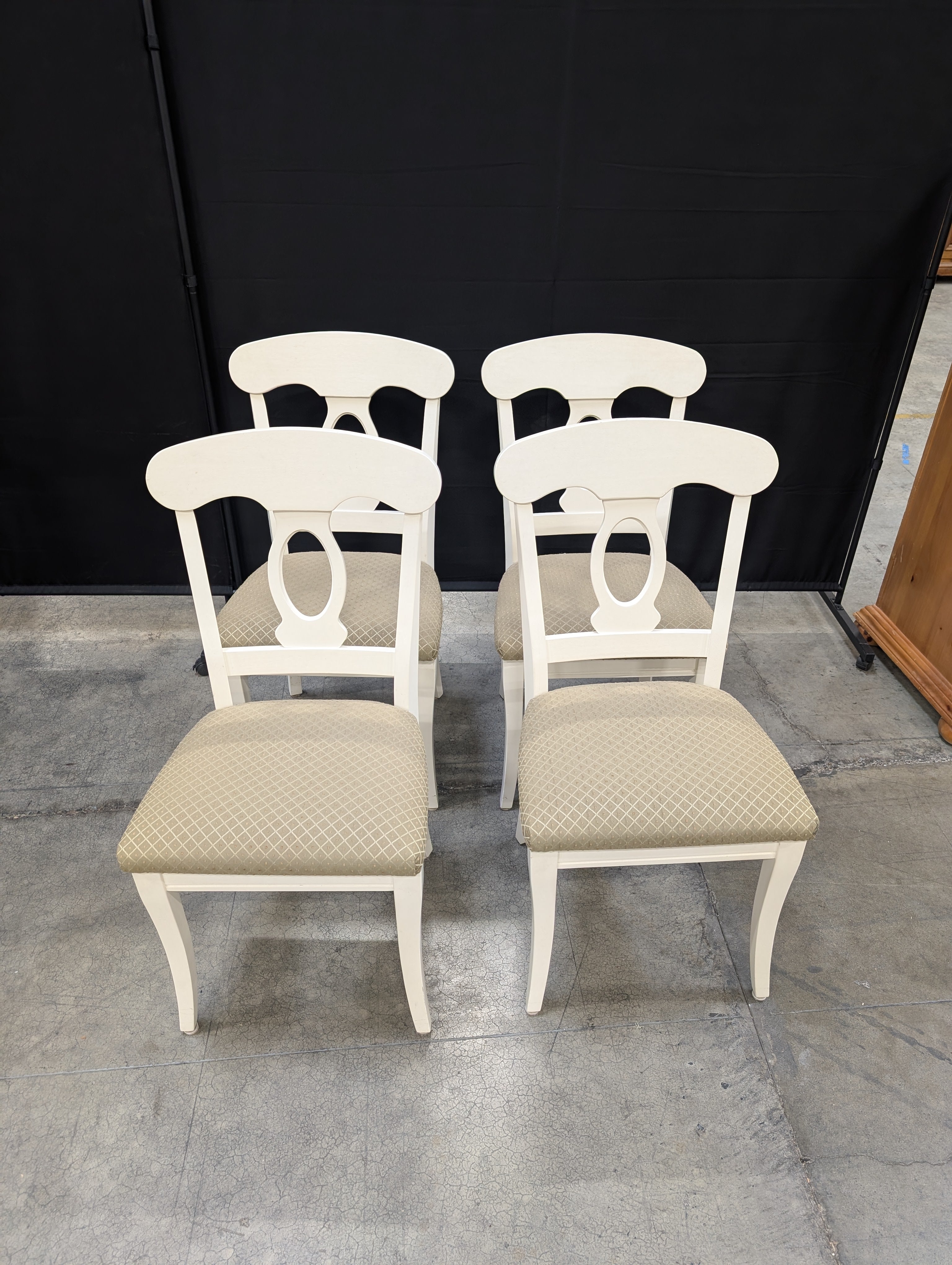 Set of Four White Wood Bassett Furniture Dining Chairs with Upholstered Seats