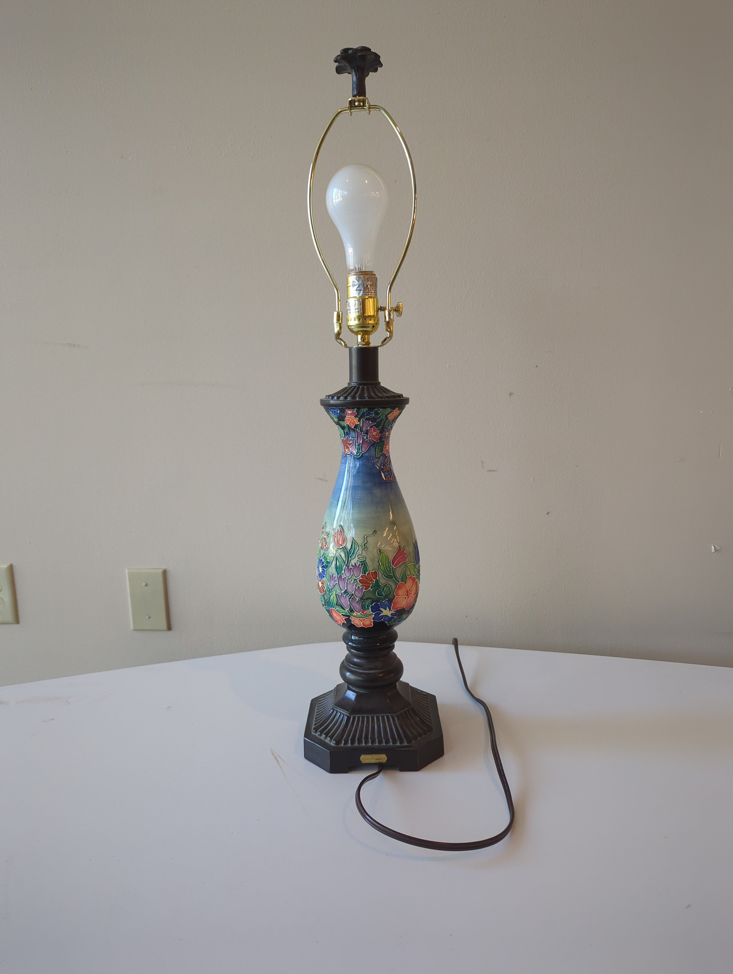 Antique Floral Table Lamp with Dark Bronze Base