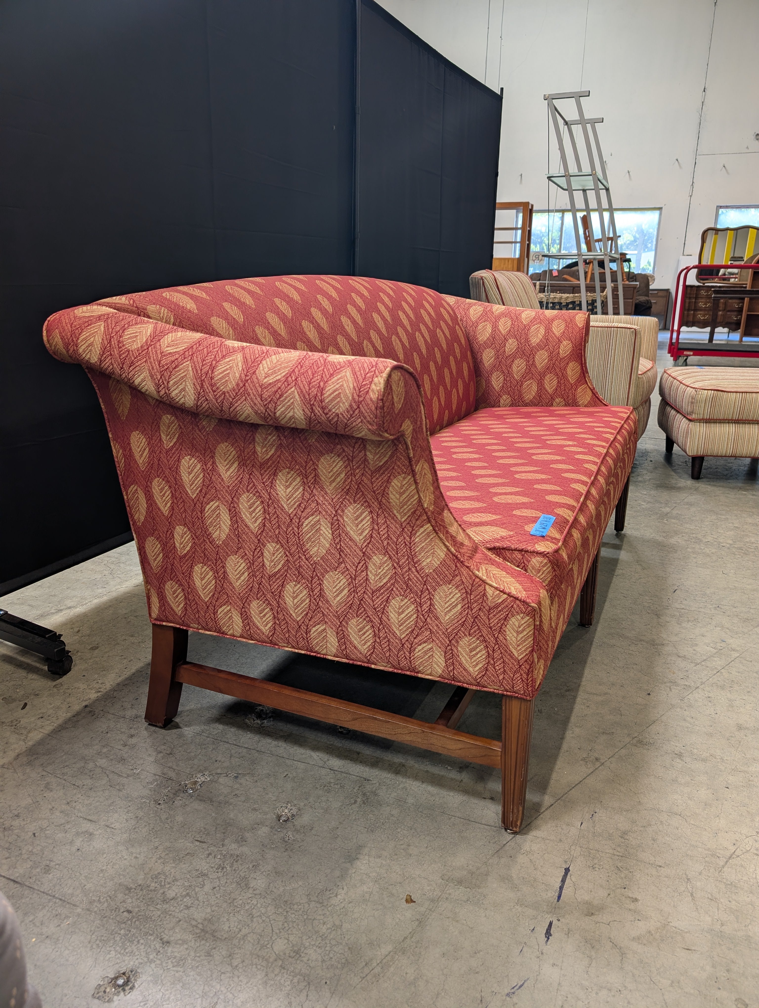 Red Leaf Patterned Traditional Couch