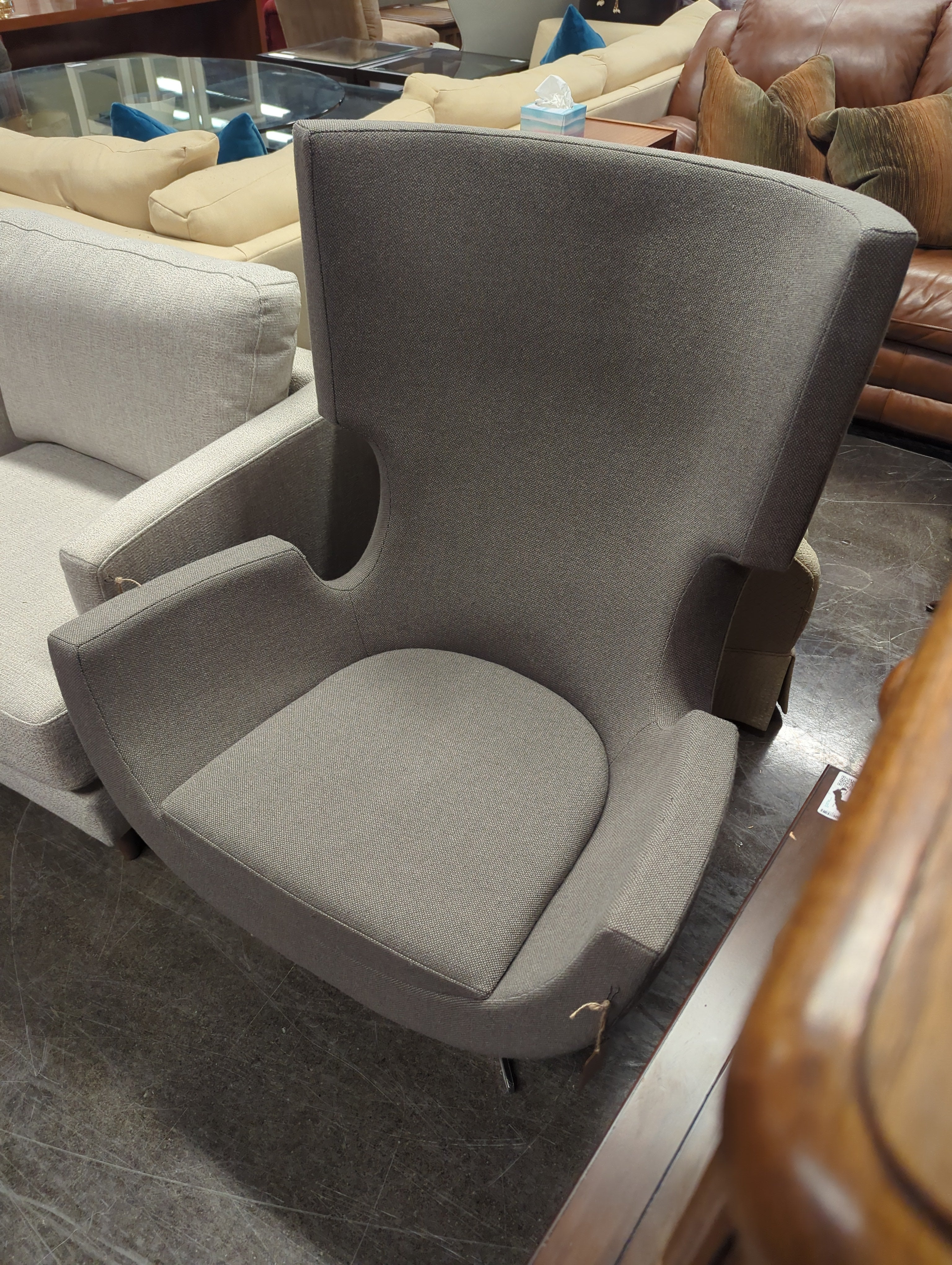 martin/brattrud inc - high back swivel curve lounge chair